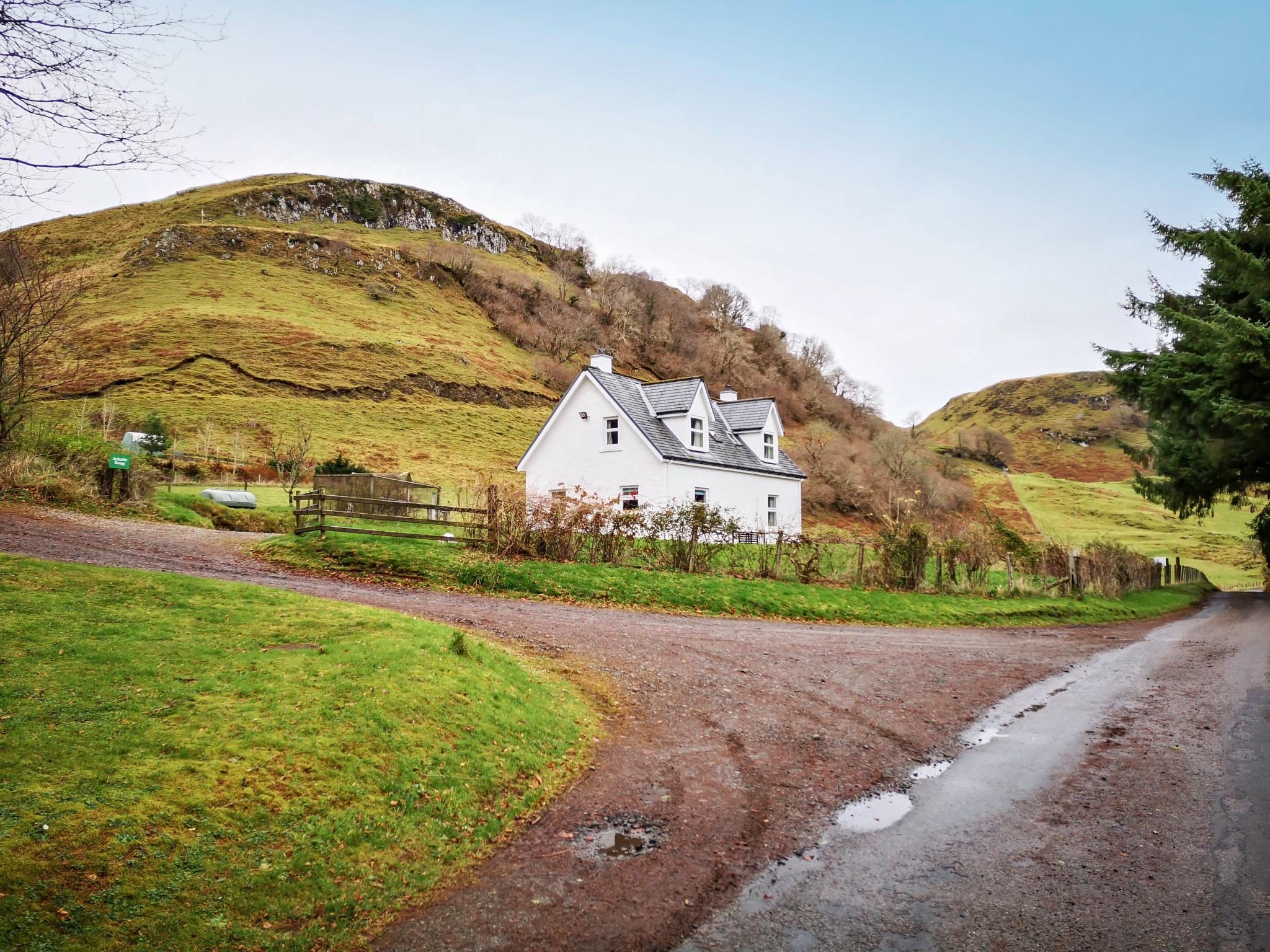 Photo 19 - 2 bedroom House in Oban with garden and mountain view