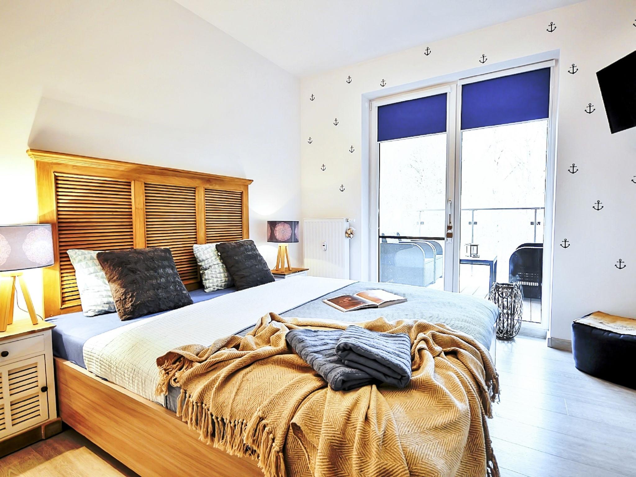 Foto 4 - Appartamento con 1 camera da letto a Kołobrzeg con piscina e vista mare