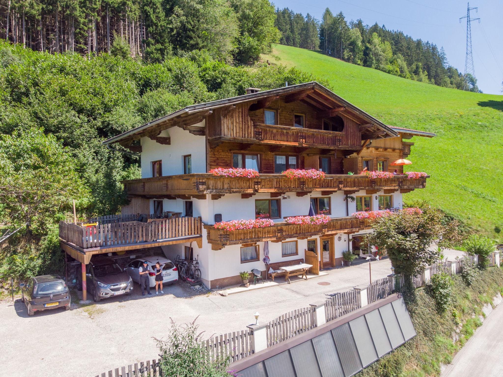 Photo 22 - Appartement de 2 chambres à Gerlosberg avec jardin et vues sur la montagne