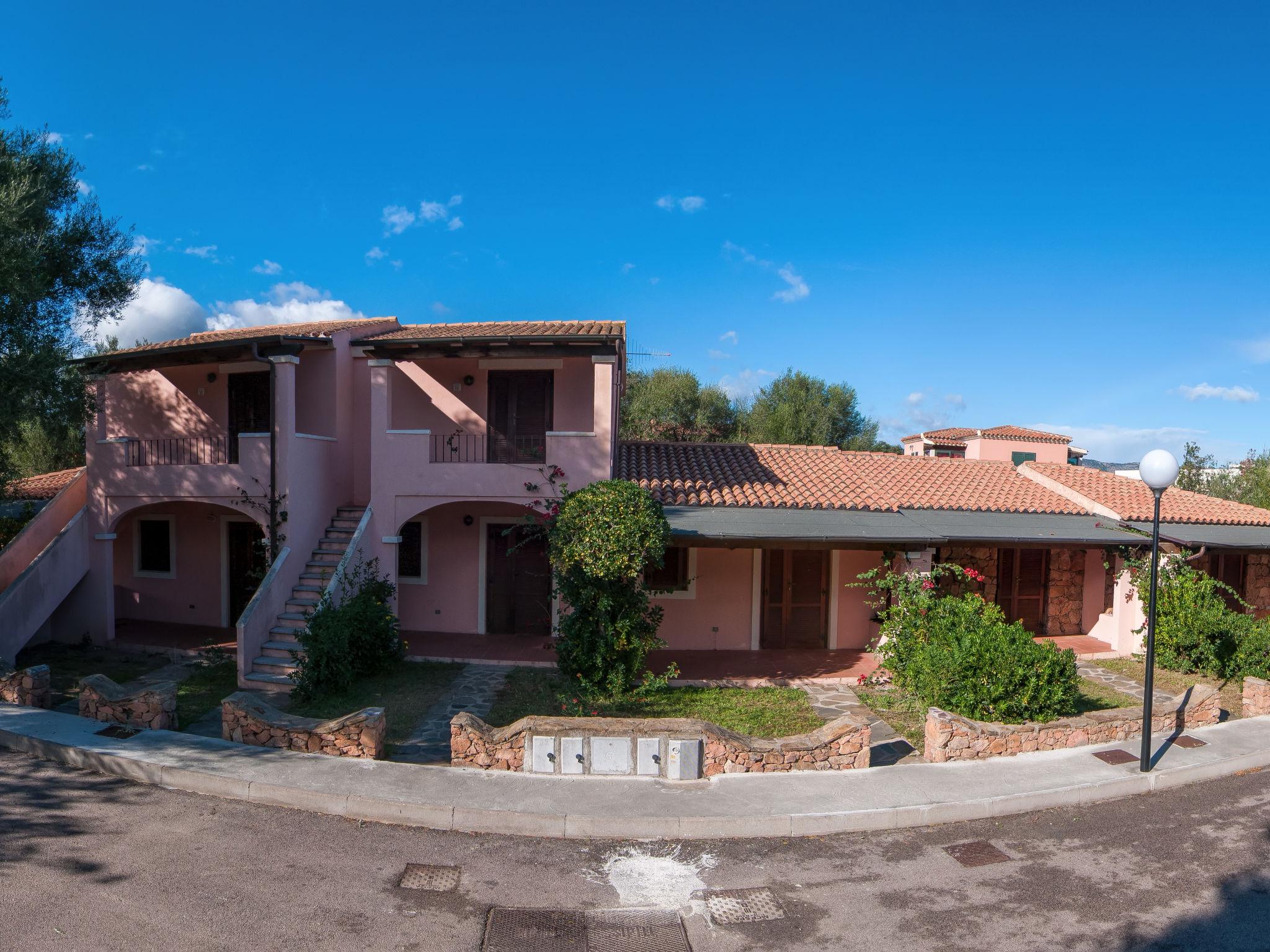 Photo 25 - Appartement de 2 chambres à San Teodoro avec terrasse