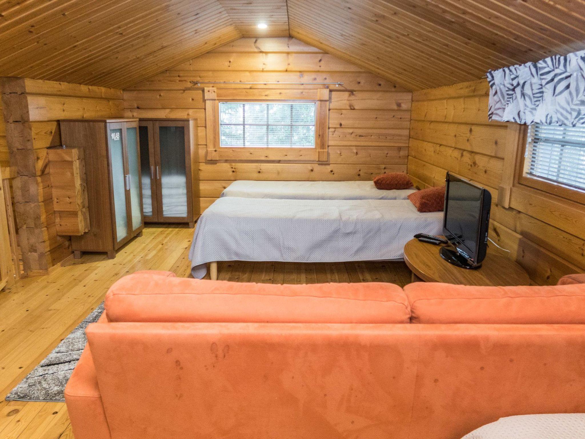Foto 18 - Casa de 4 habitaciones en Kuusamo con sauna y vistas a la montaña