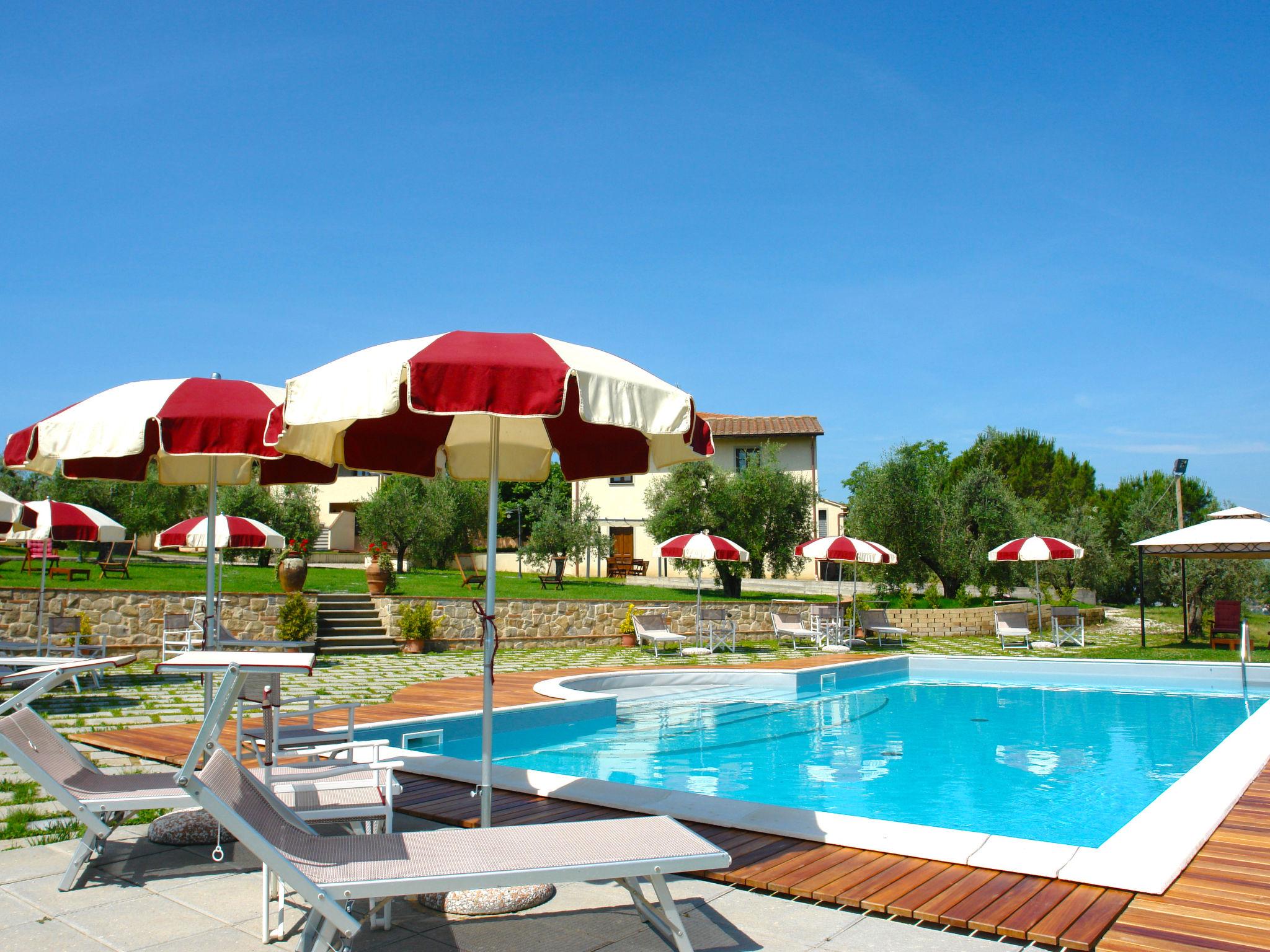 Photo 2 - Maison de 4 chambres à Cerreto Guidi avec piscine et jardin