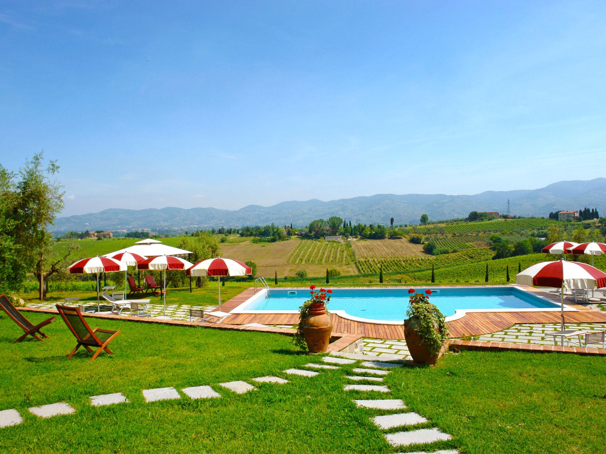 Foto 3 - Apartamento de 2 habitaciones en Cerreto Guidi con piscina y jardín