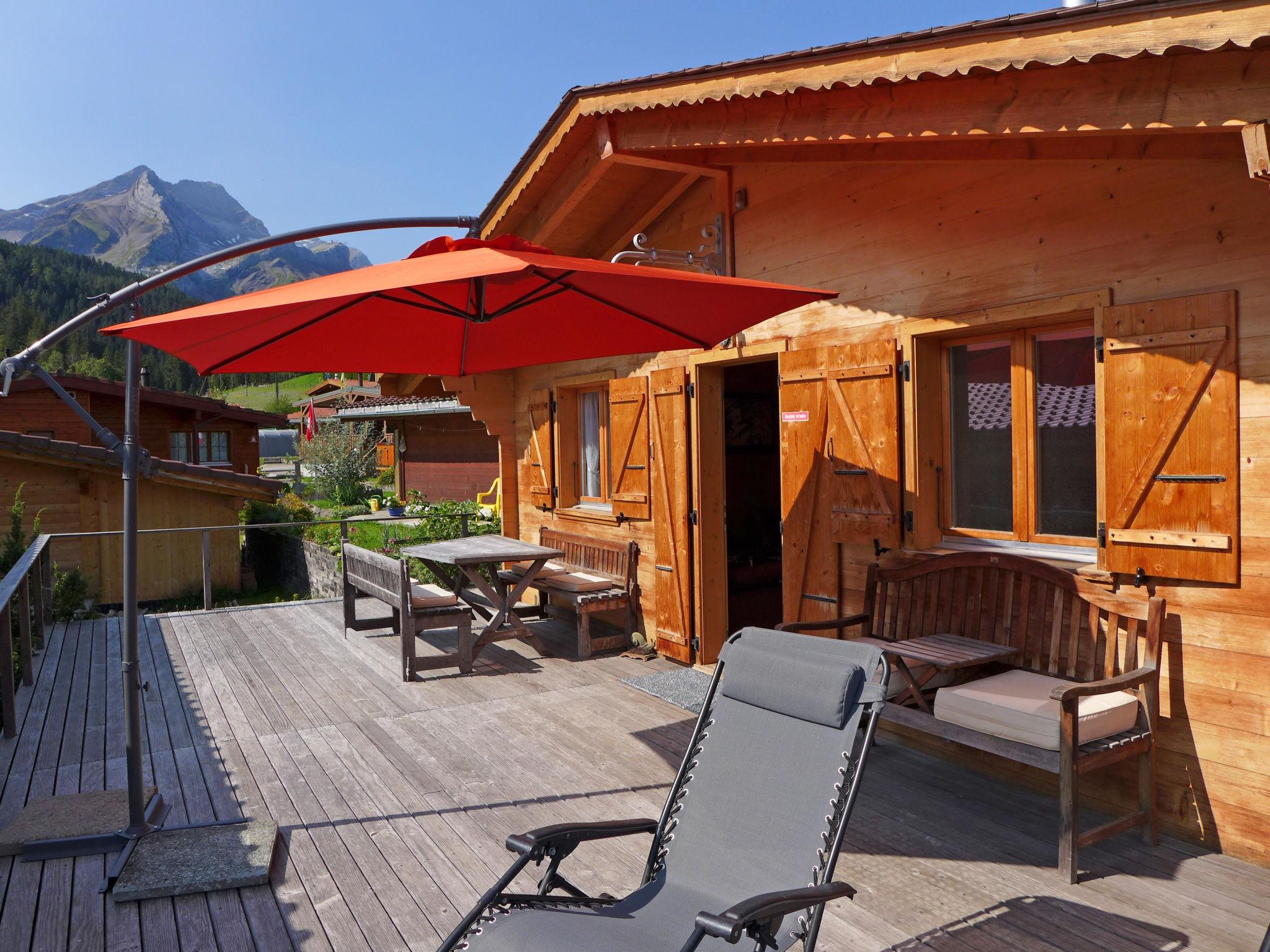 Photo 2 - Maison de 2 chambres à Gsteig avec terrasse et vues sur la montagne