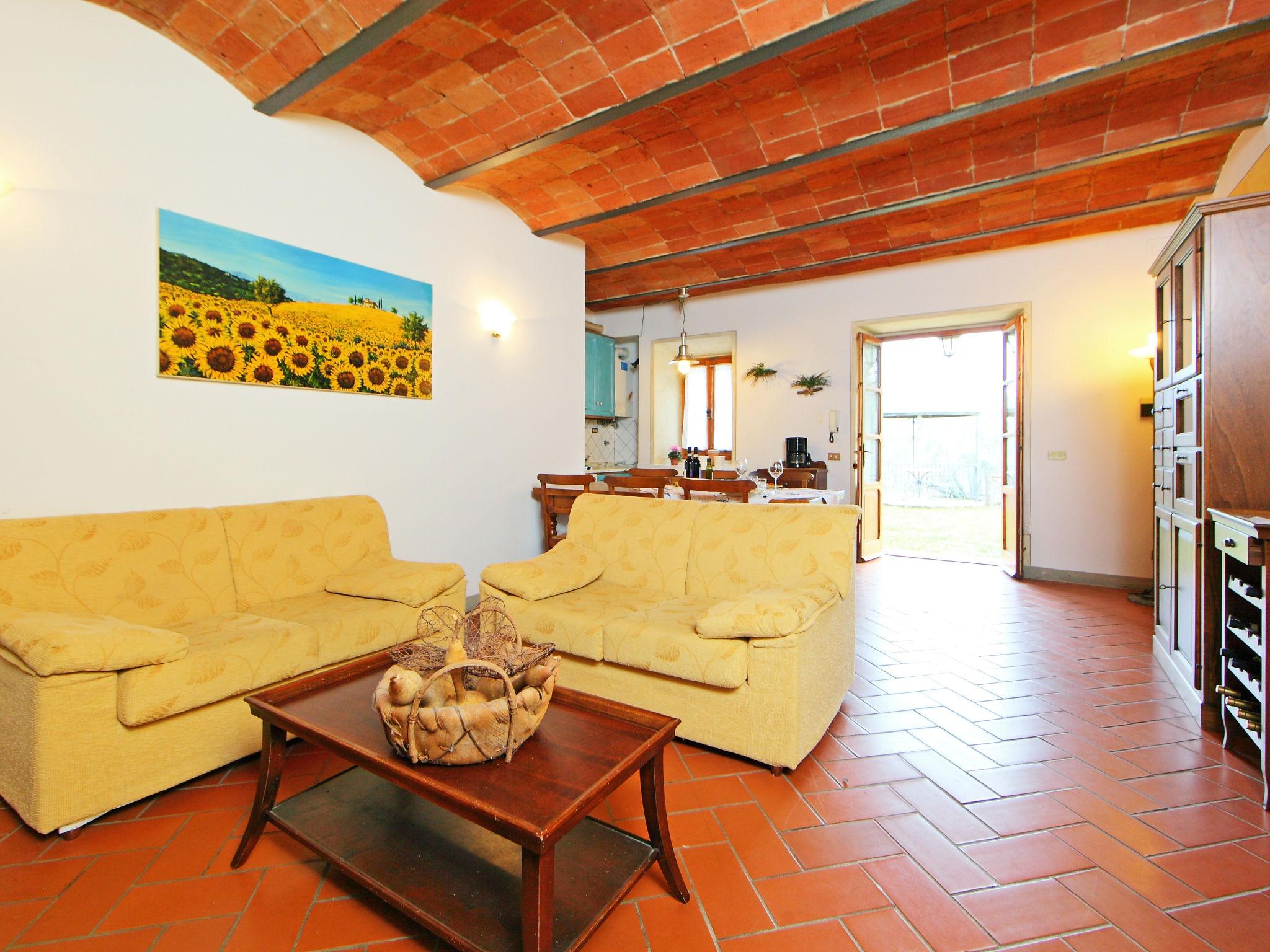 Photo 9 - 2 bedroom Apartment in Bucine with swimming pool and terrace