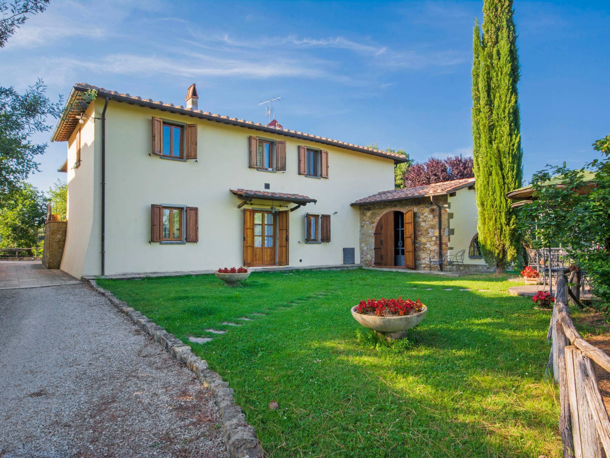 Foto 6 - Appartamento con 2 camere da letto a Bucine con piscina e terrazza