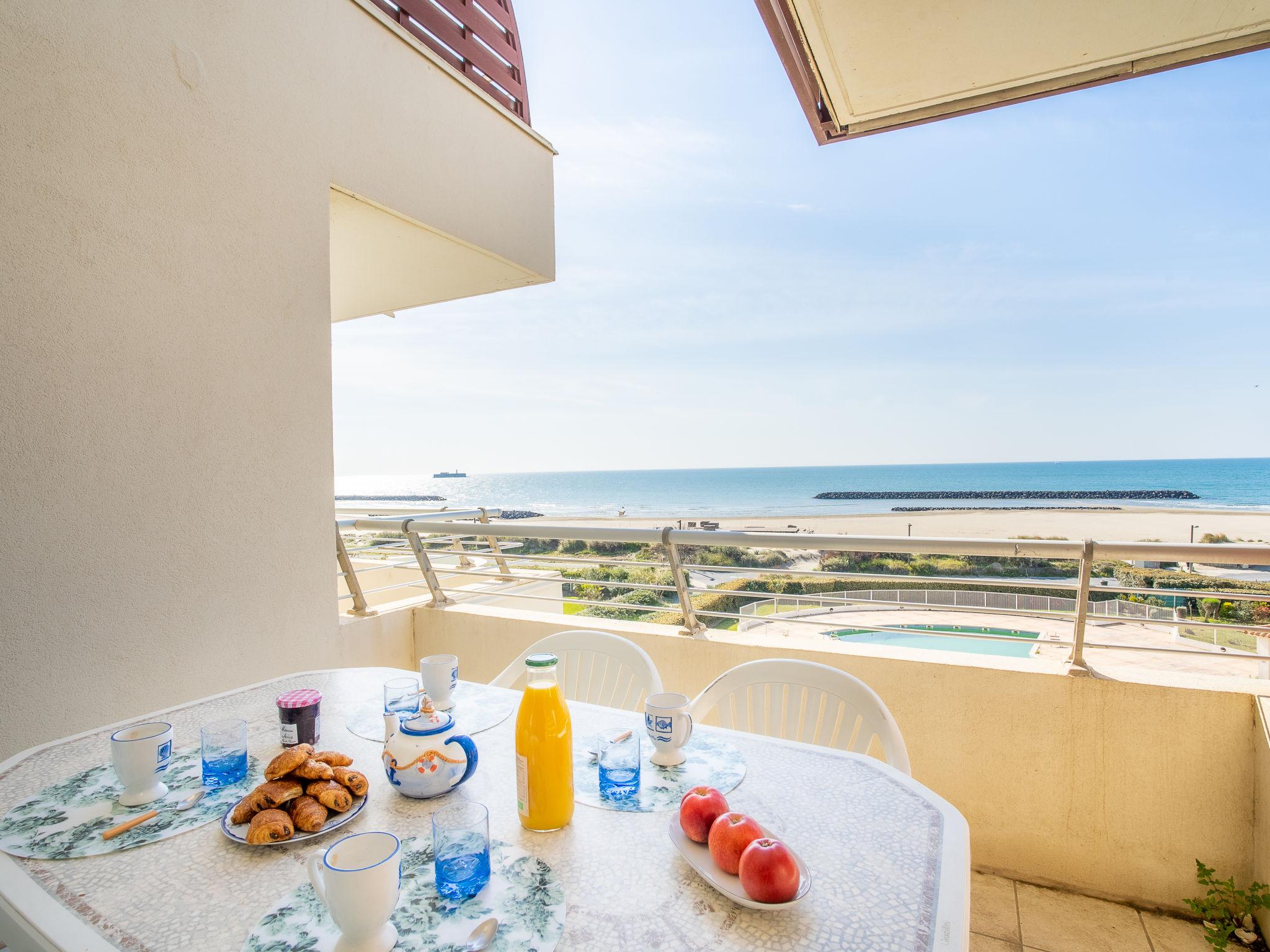 Foto 1 - Apartamento de 1 quarto em Agde com piscina e vistas do mar