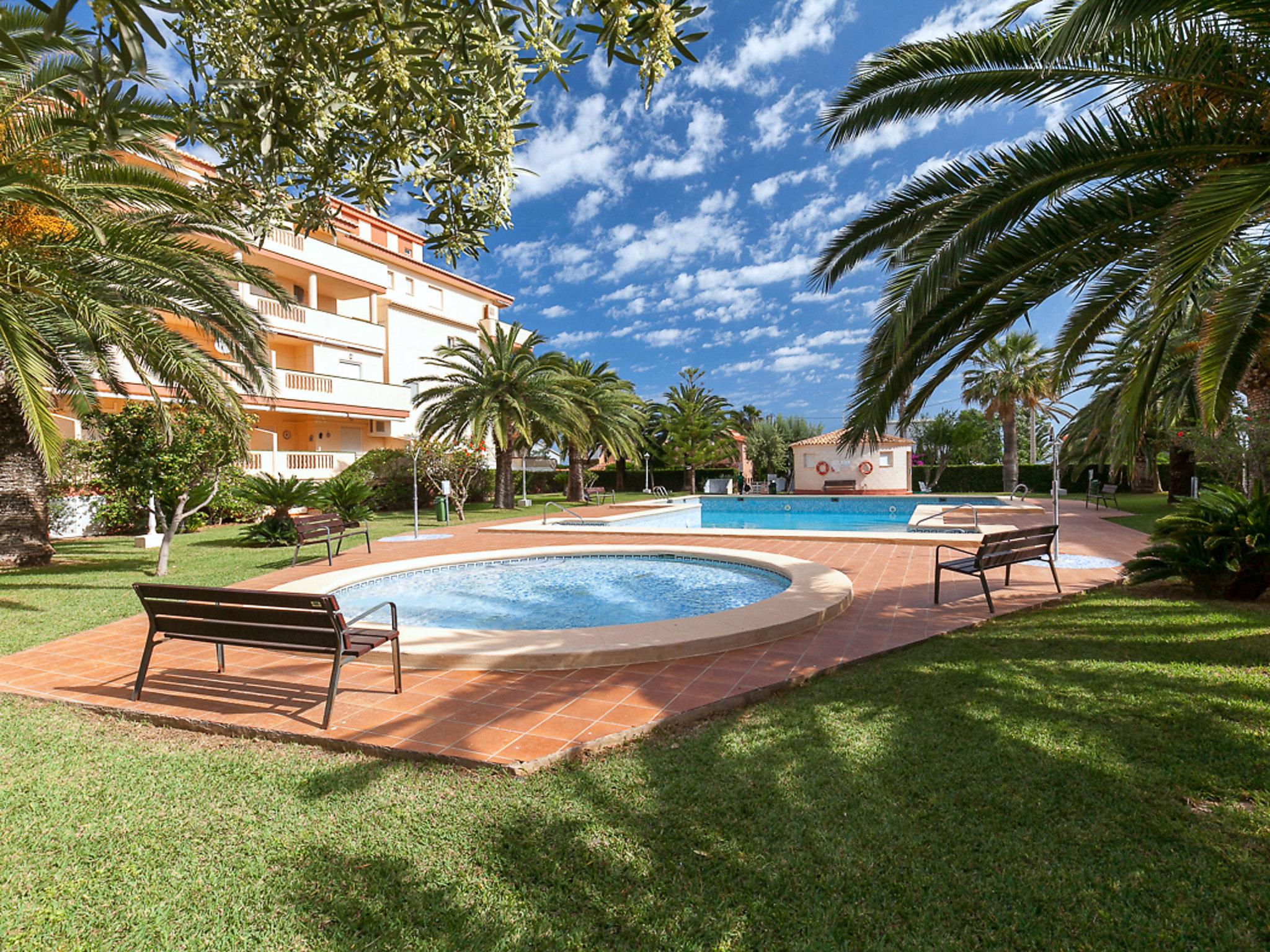 Foto 13 - Apartamento de 2 habitaciones en Dénia con piscina y vistas al mar