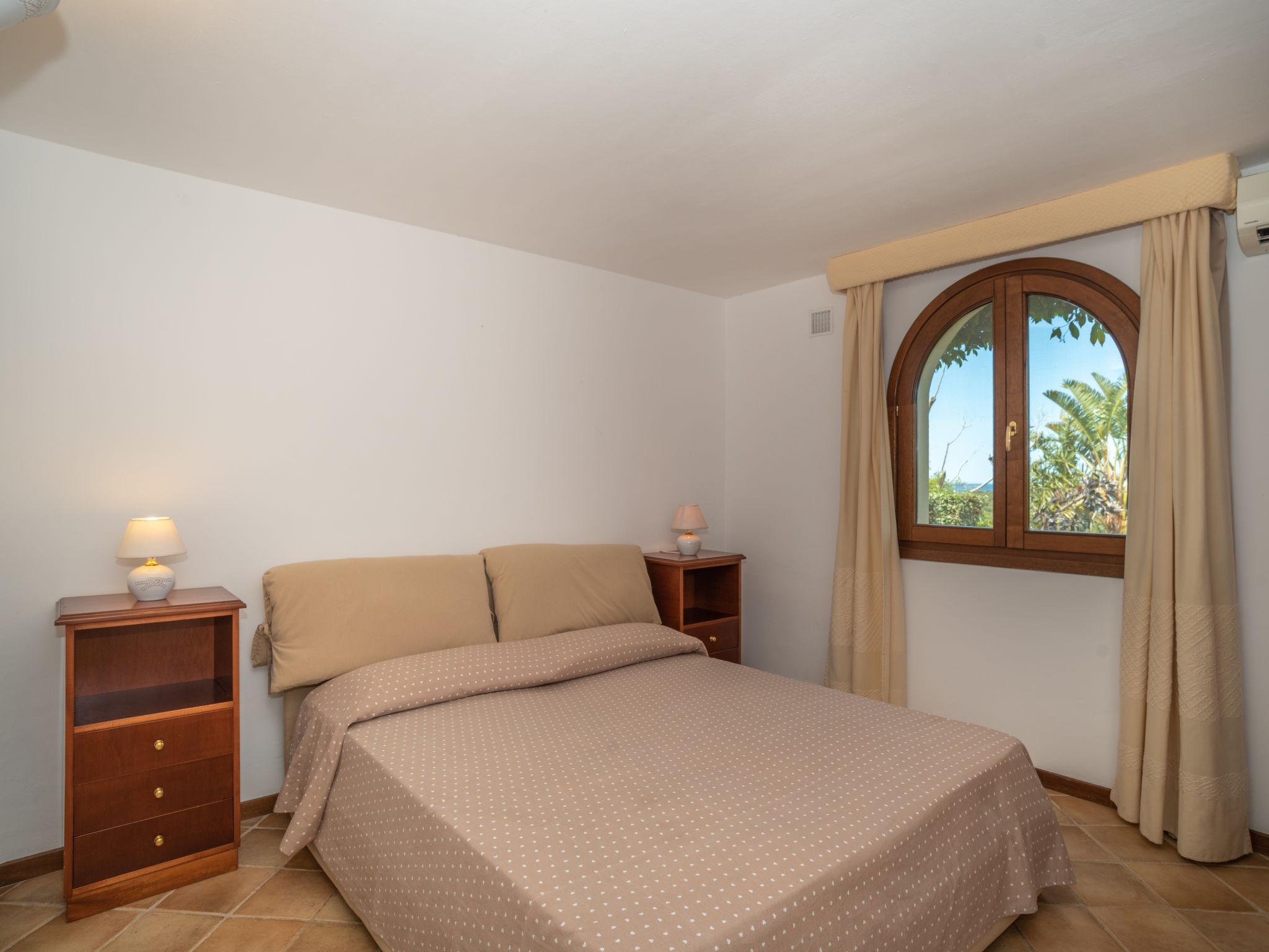 Photo 13 - Maison de 2 chambres à Loiri Porto San Paolo avec piscine et vues à la mer