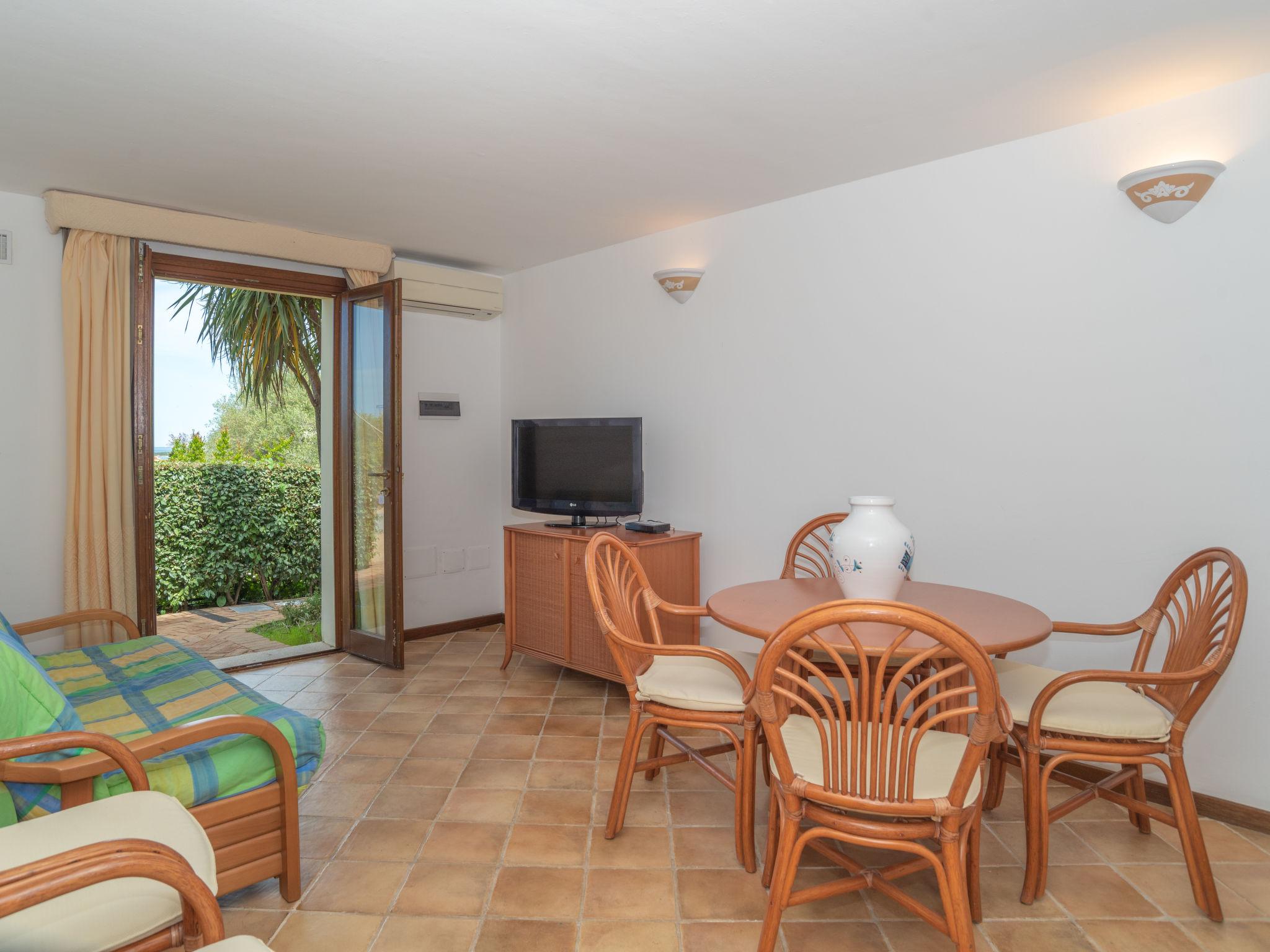 Photo 7 - 2 bedroom House in Loiri Porto San Paolo with swimming pool and sea view