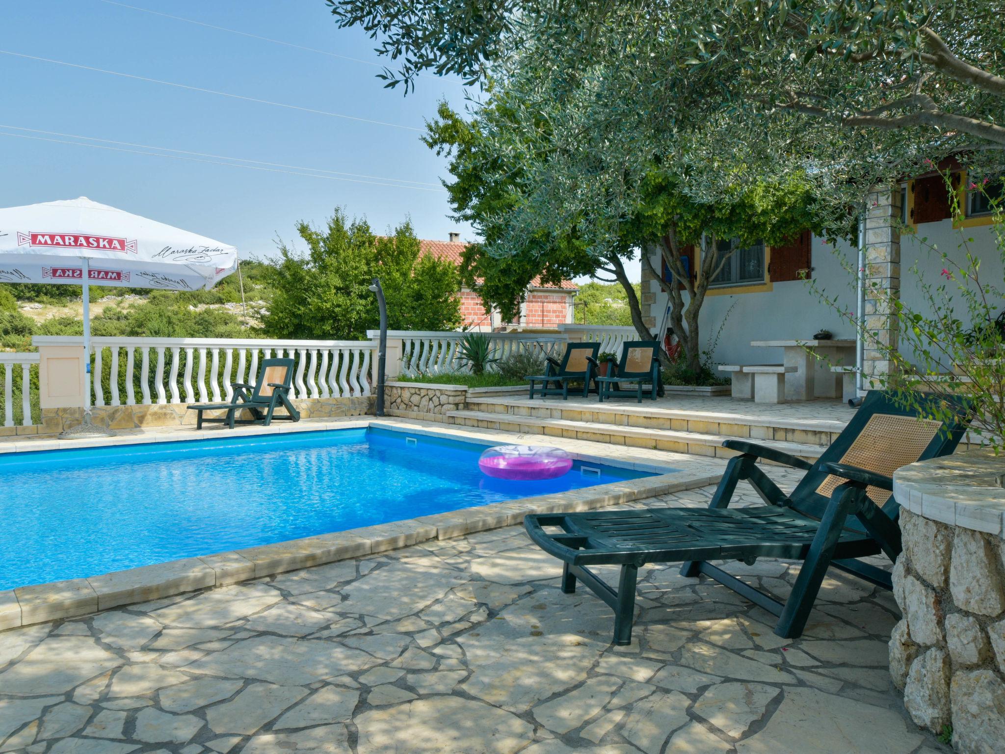 Photo 17 - Maison de 2 chambres à Obrovac avec piscine privée et jardin