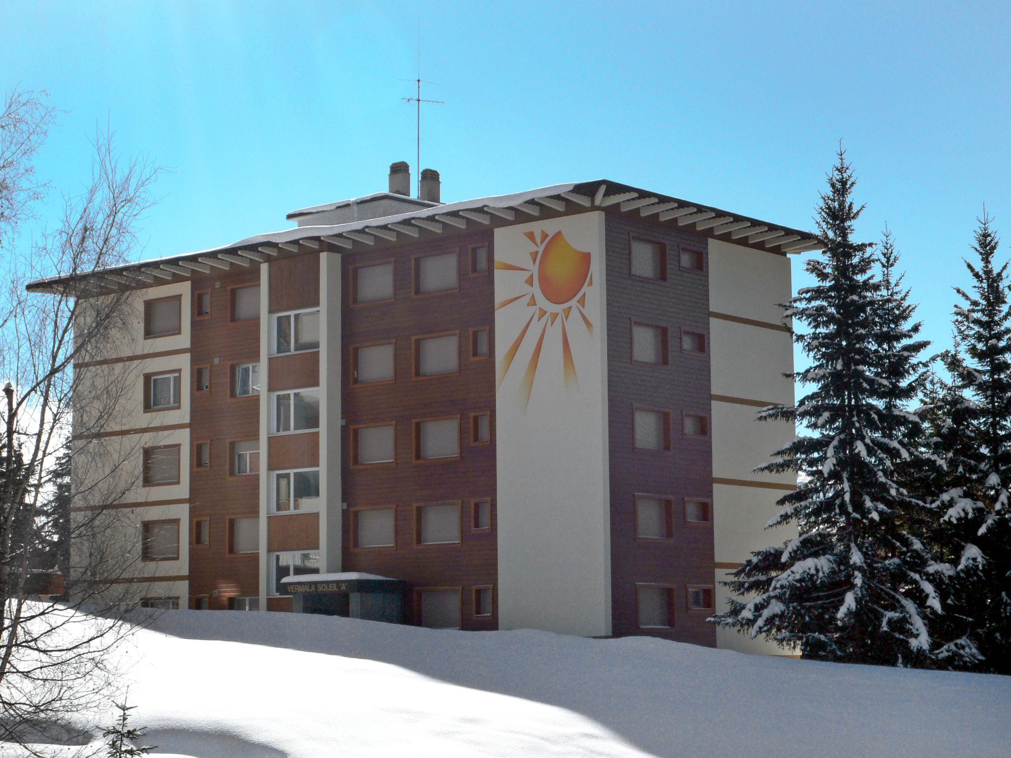 Foto 32 - Appartamento con 2 camere da letto a Crans-Montana con vista sulle montagne