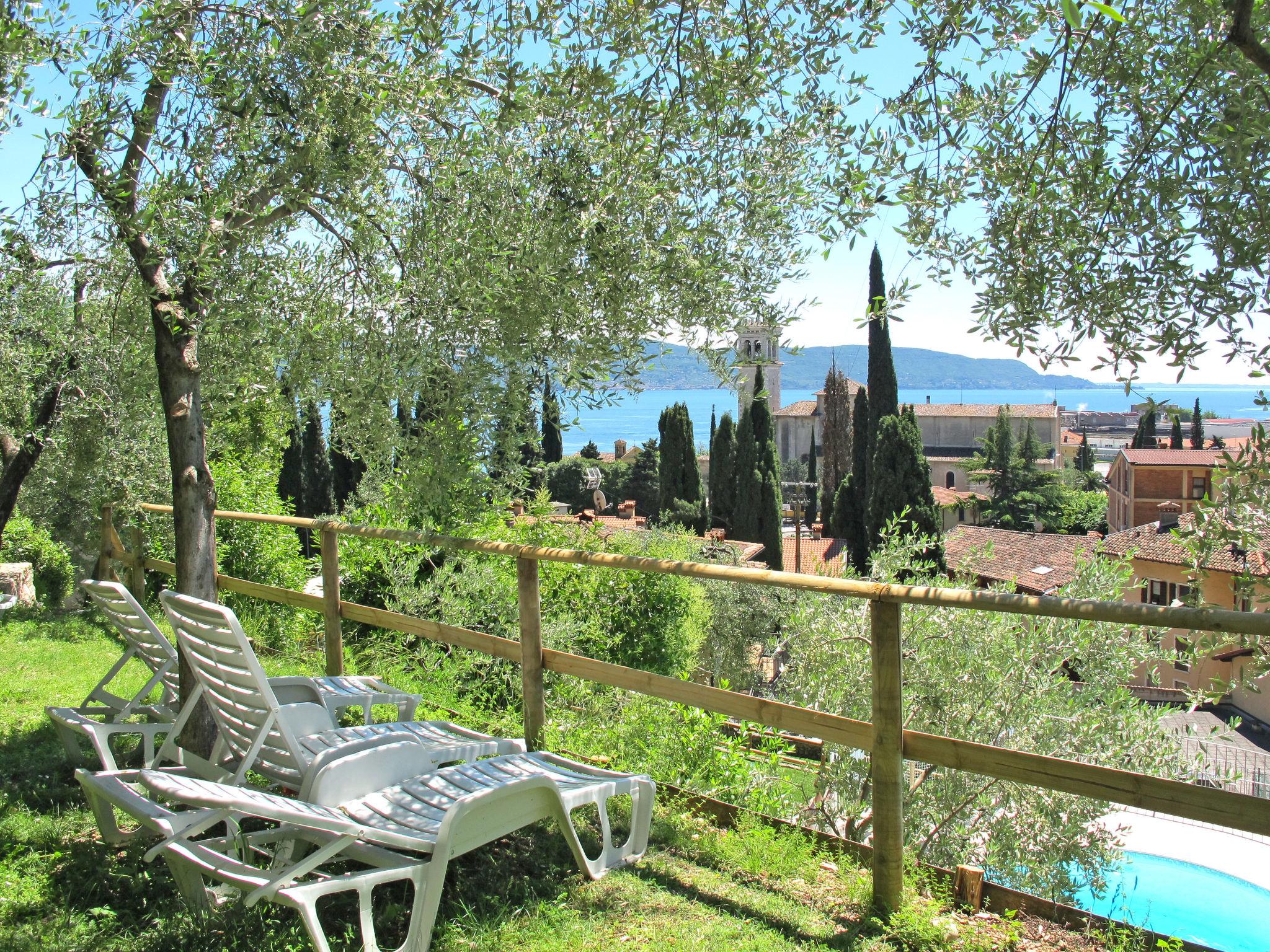 Foto 2 - Apartamento de 2 habitaciones en Toscolano Maderno con piscina y vistas a la montaña