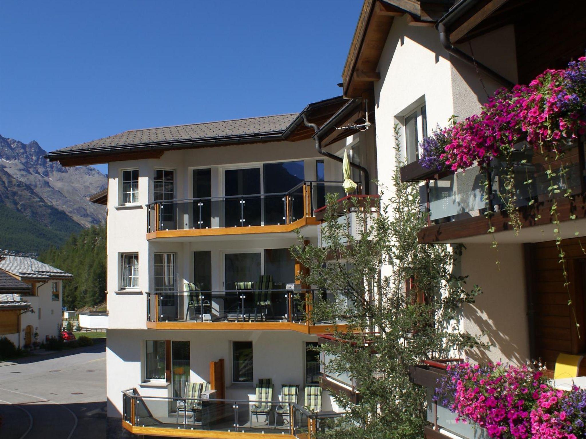 Photo 1 - Appartement de 3 chambres à Saas-Almagell avec sauna et bain à remous