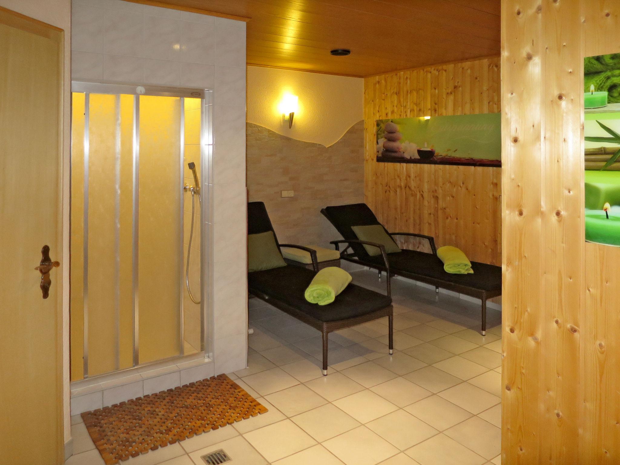 Photo 10 - 2 bedroom Apartment in Sankt Leonhard im Pitztal with garden and sauna