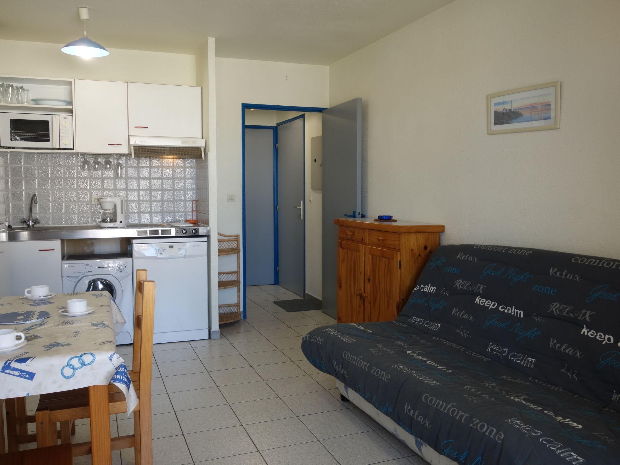 Photo 11 - 1 bedroom Apartment in Saint-Cyprien with swimming pool and sea view