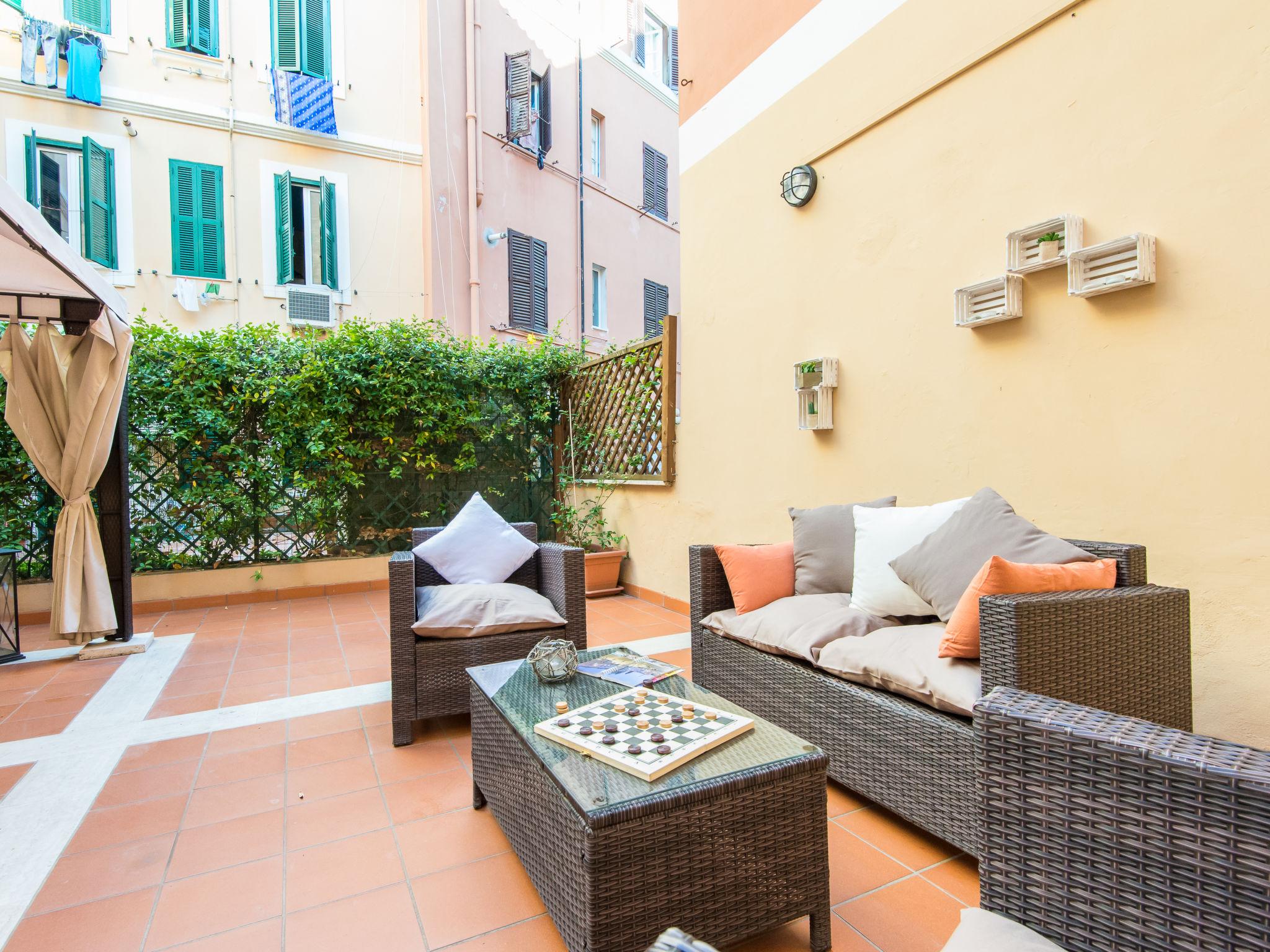 Foto 34 - Apartamento de 2 quartos em Roma com terraço