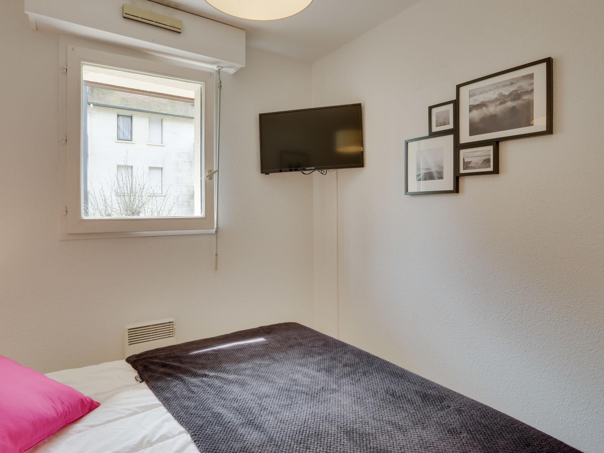 Foto 8 - Appartamento con 1 camera da letto a Deauville con vista mare