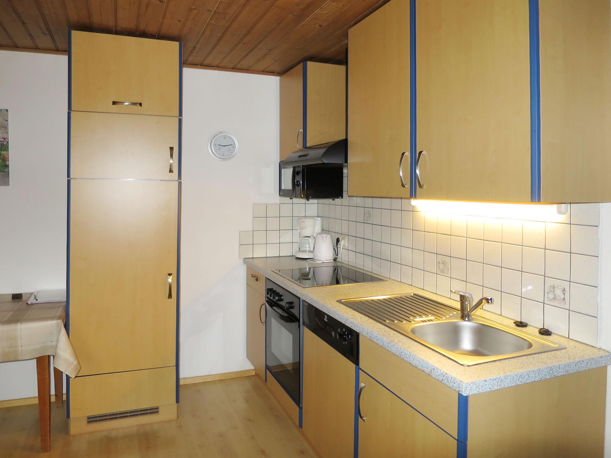 Foto 6 - Apartamento de 3 habitaciones en Viehhofen con sauna