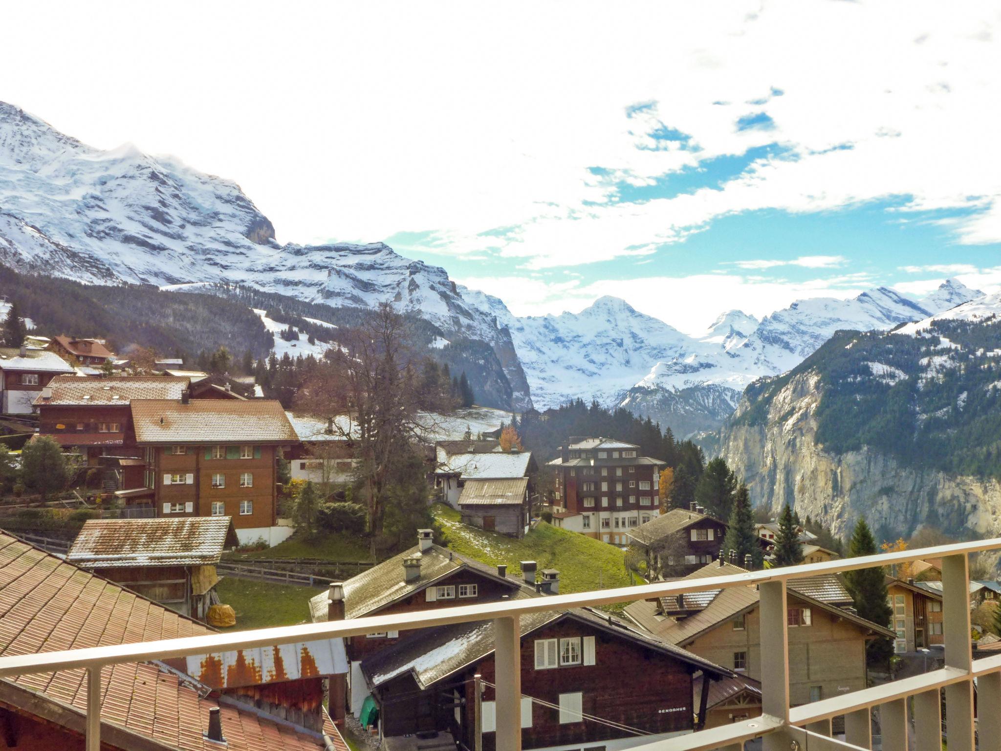 Foto 12 - Apartamento de 2 habitaciones en Lauterbrunnen con vistas a la montaña