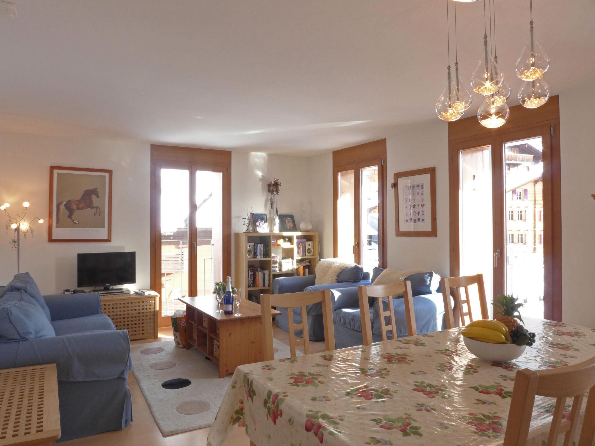 Photo 1 - 2 bedroom Apartment in Lauterbrunnen with mountain view