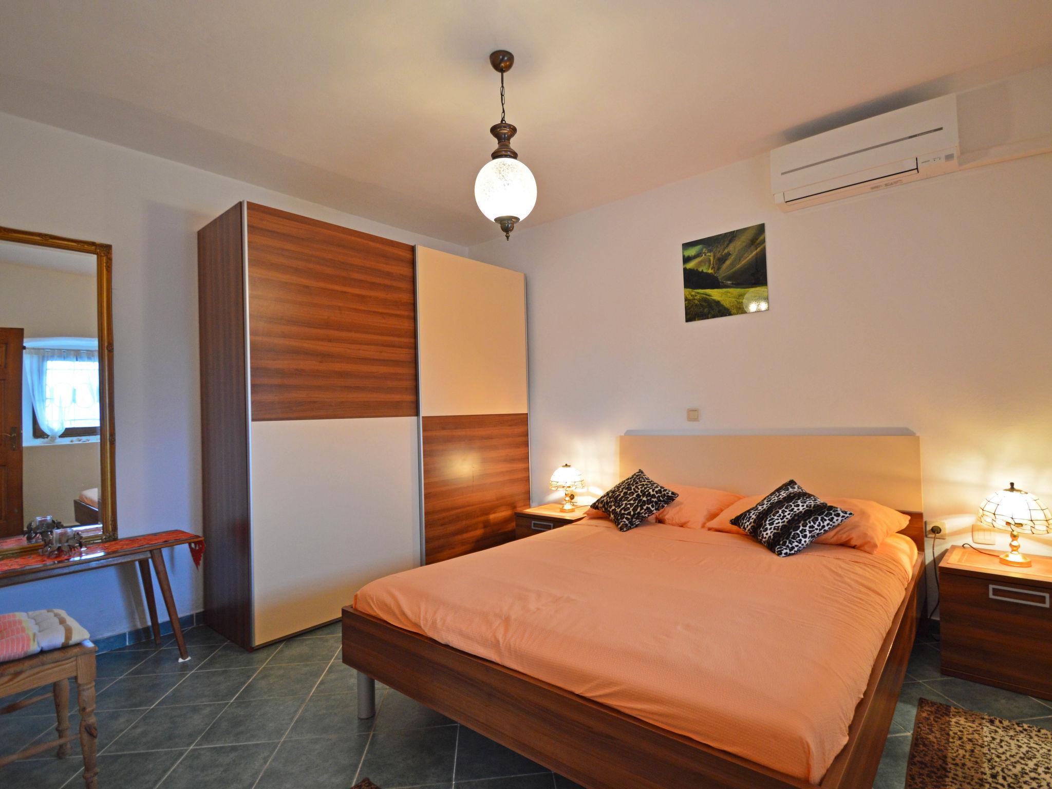 Photo 11 - Appartement de 2 chambres à Opatija avec terrasse et vues à la mer