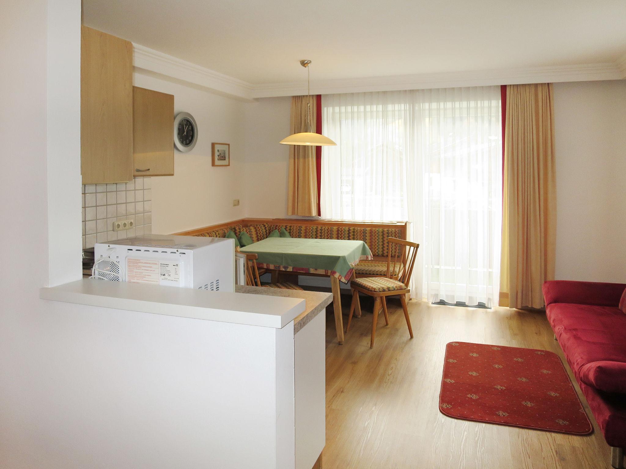 Foto 15 - Apartment mit 4 Schlafzimmern in Hollersbach im Pinzgau mit blick auf die berge
