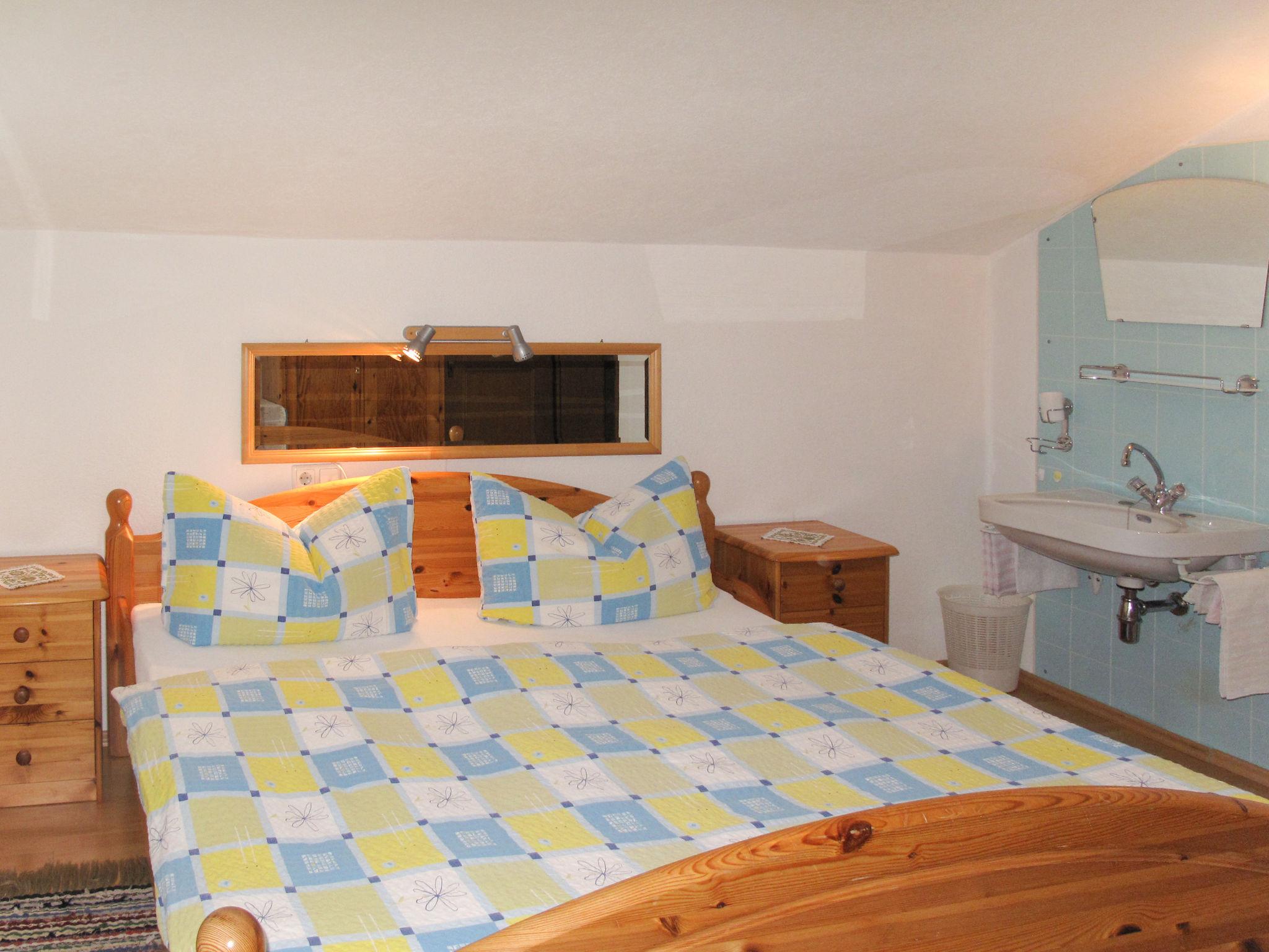 Foto 10 - Appartamento con 4 camere da letto a Fließ con vista sulle montagne