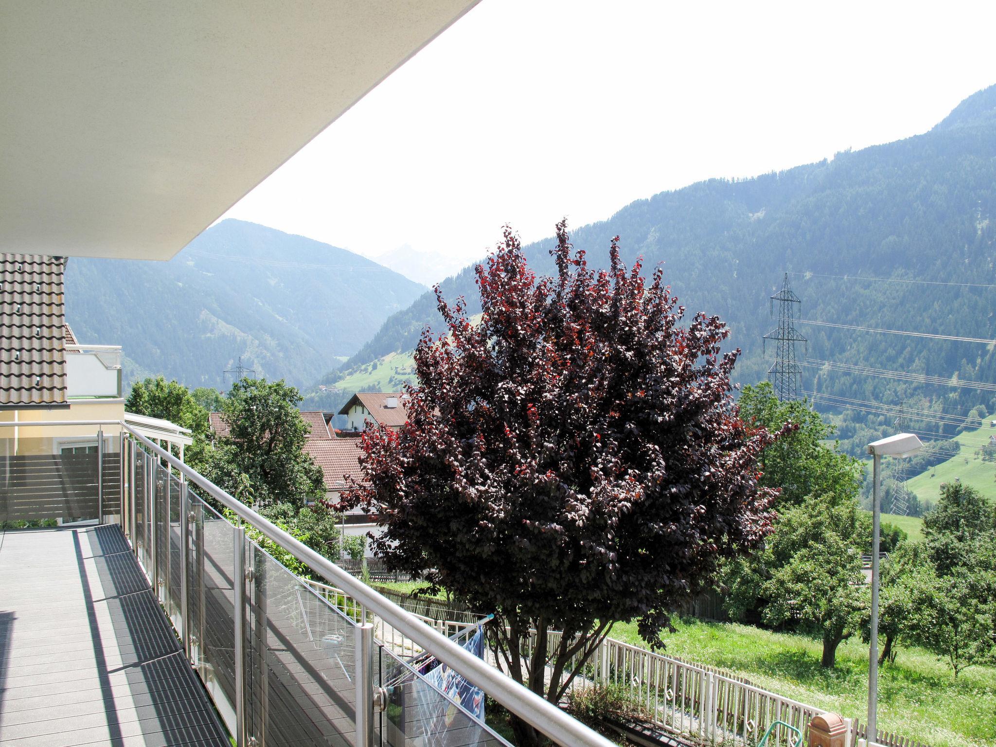 Photo 3 - 4 bedroom Apartment in Fließ with mountain view