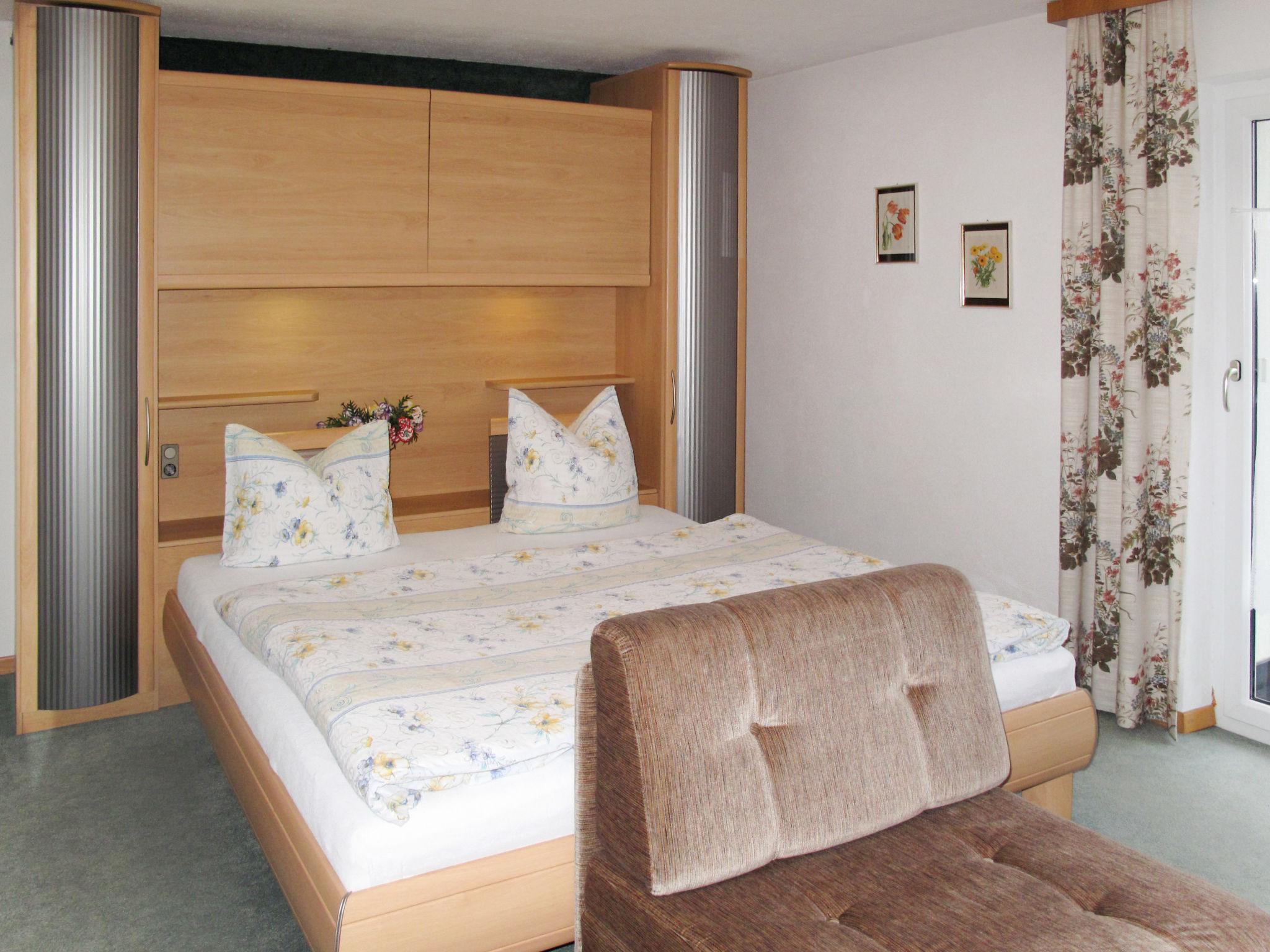 Foto 7 - Appartamento con 4 camere da letto a Fließ con vista sulle montagne