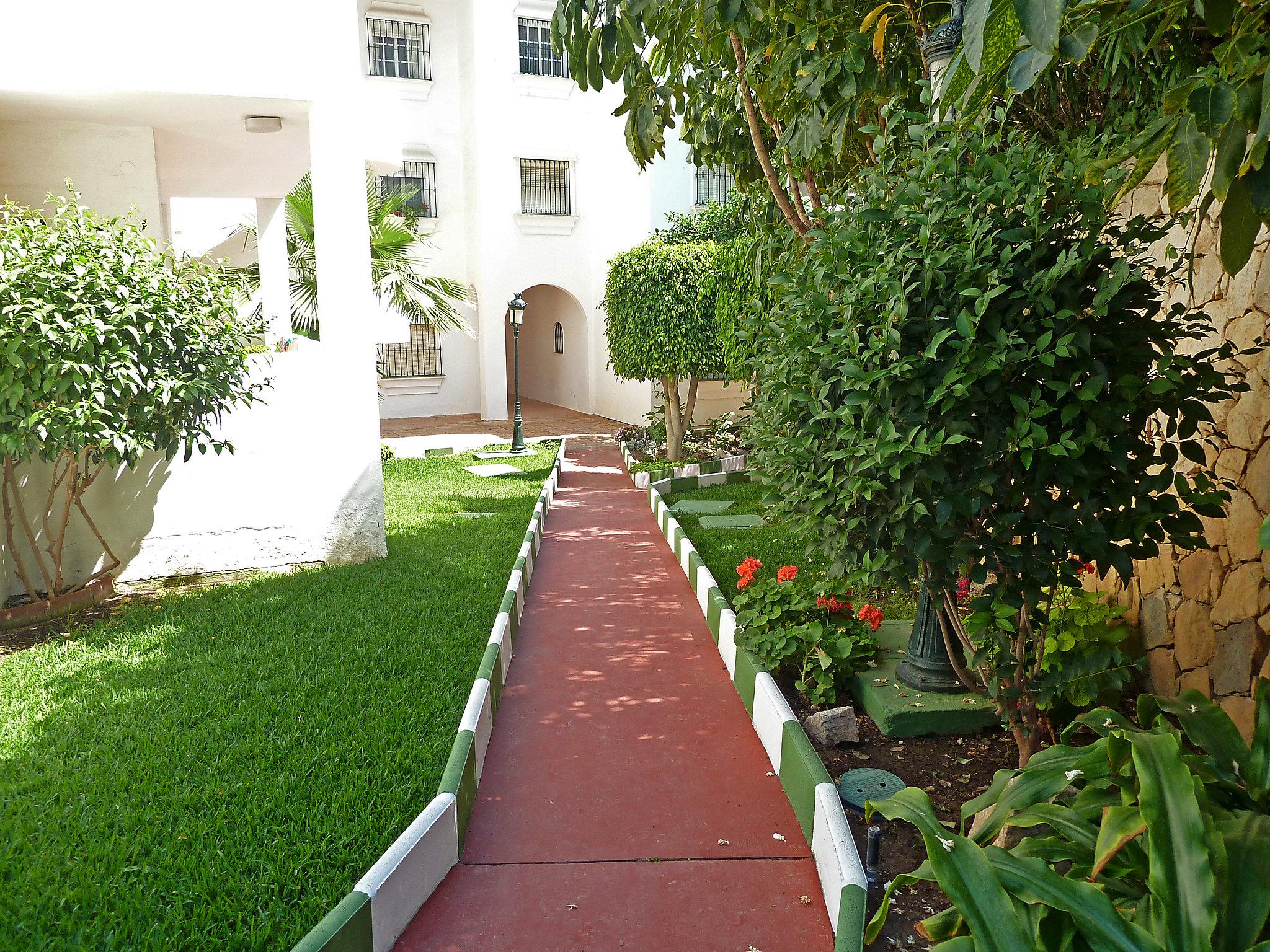 Foto 18 - Apartamento de 1 quarto em Benalmádena com piscina e vistas do mar