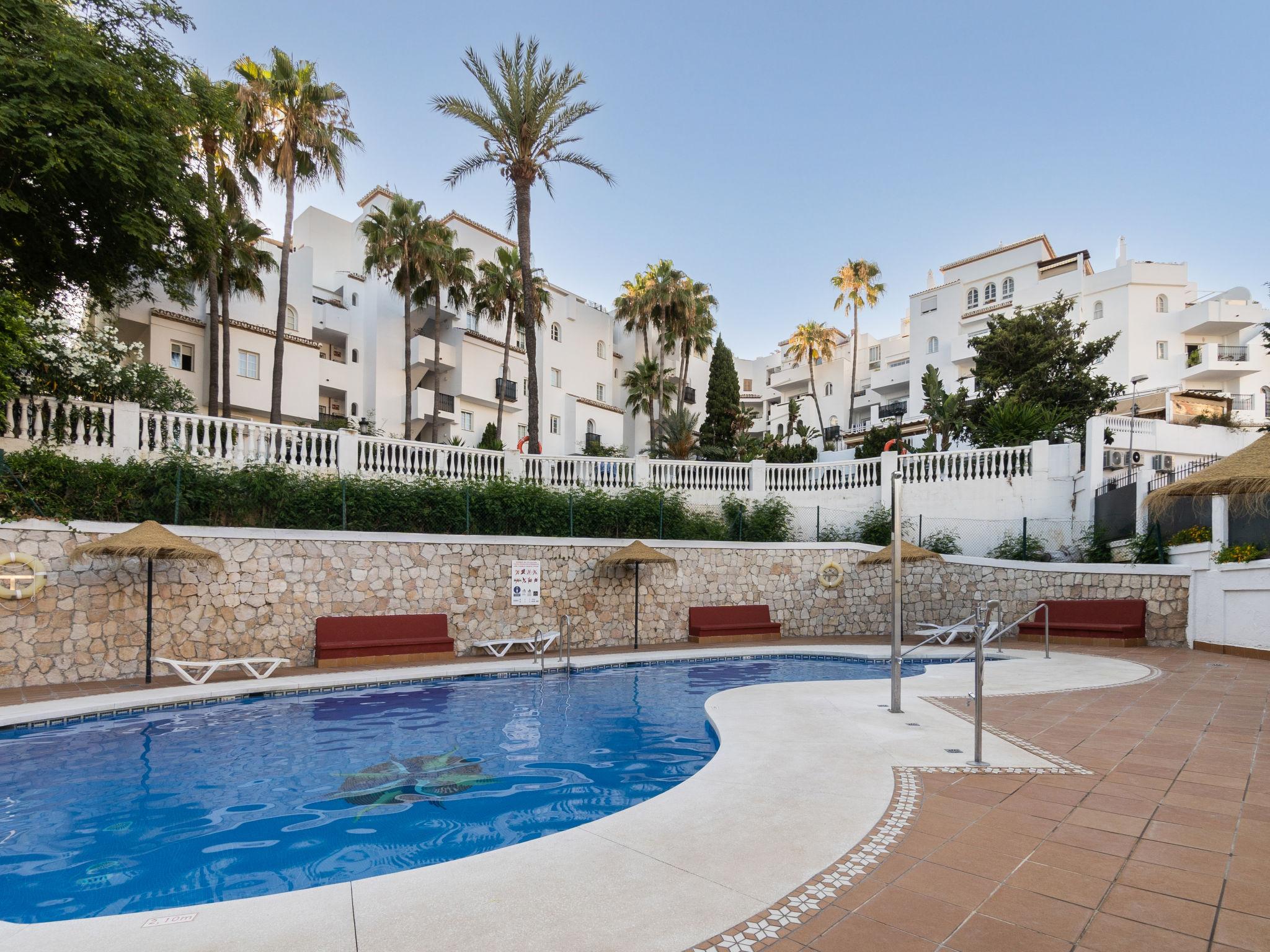 Photo 24 - 1 bedroom Apartment in Benalmádena with swimming pool and garden