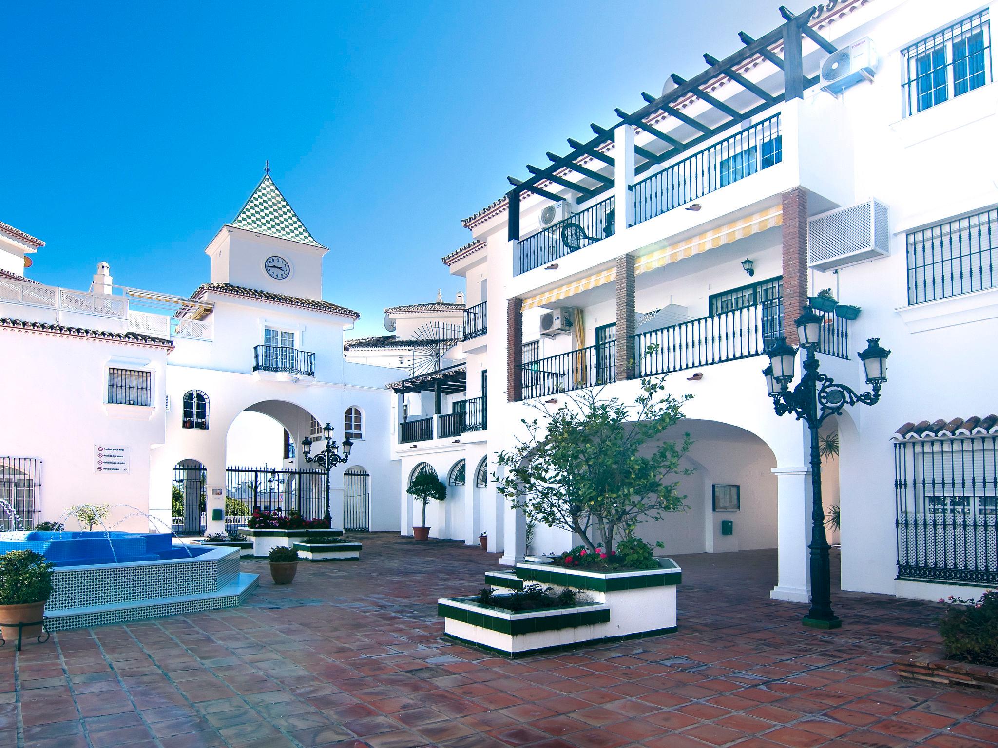 Foto 15 - Apartamento de 1 habitación en Benalmádena con piscina y vistas al mar