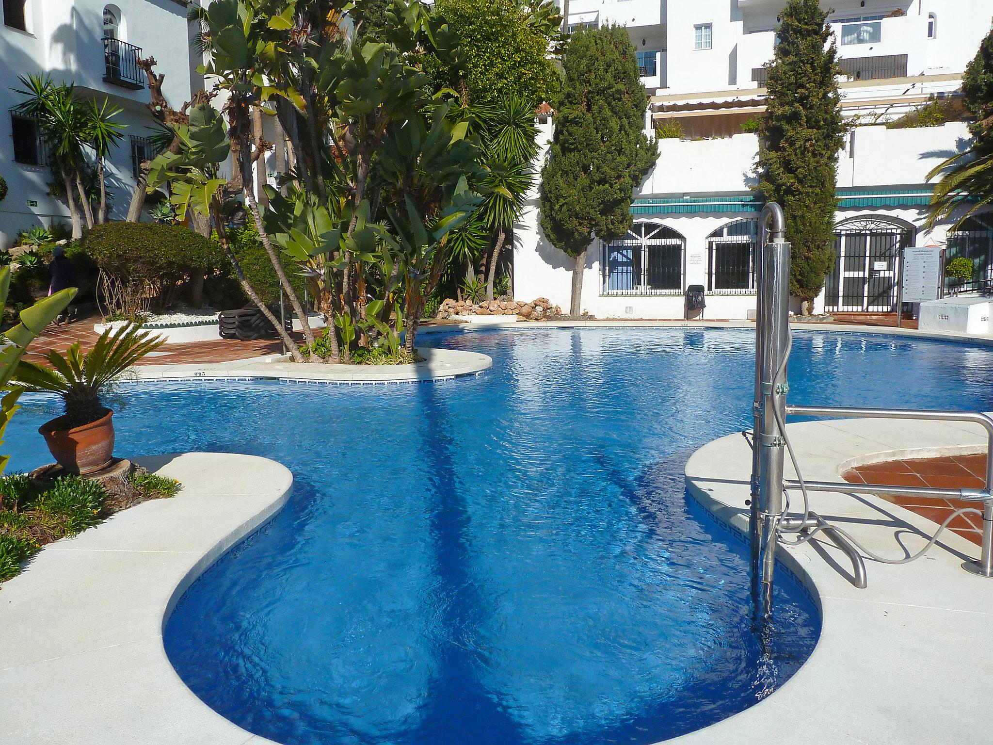 Foto 1 - Apartamento de 1 habitación en Benalmádena con piscina y vistas al mar