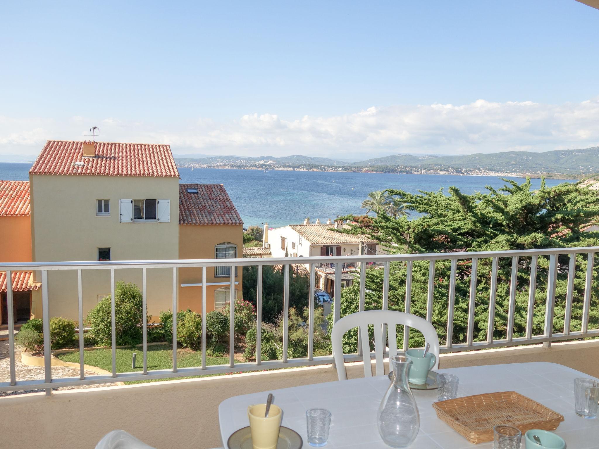 Photo 12 - Appartement en Six-Fours-les-Plages avec terrasse et vues à la mer