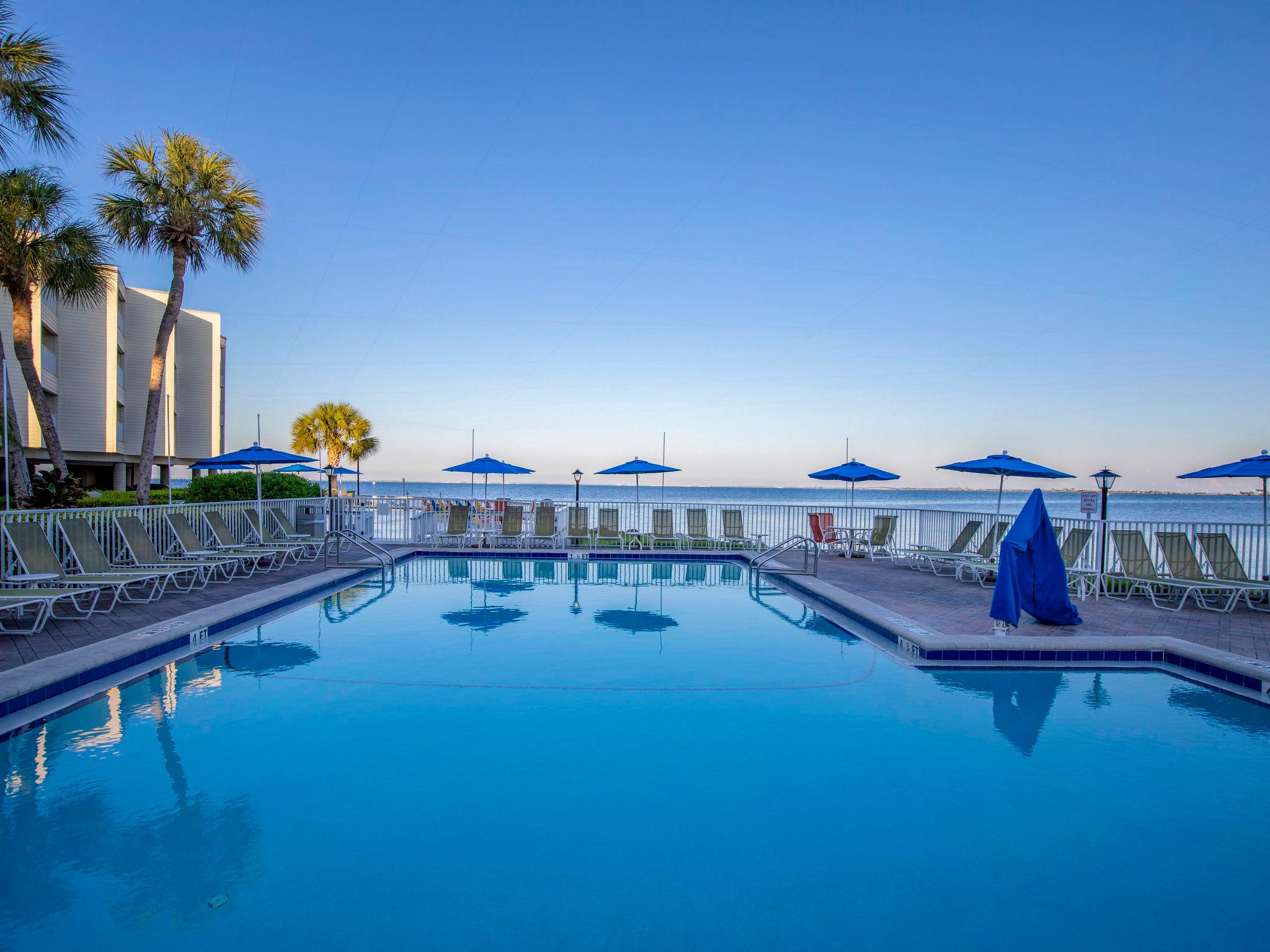 Photo 9 - Appartement de 1 chambre à Tampa avec piscine et vues à la mer