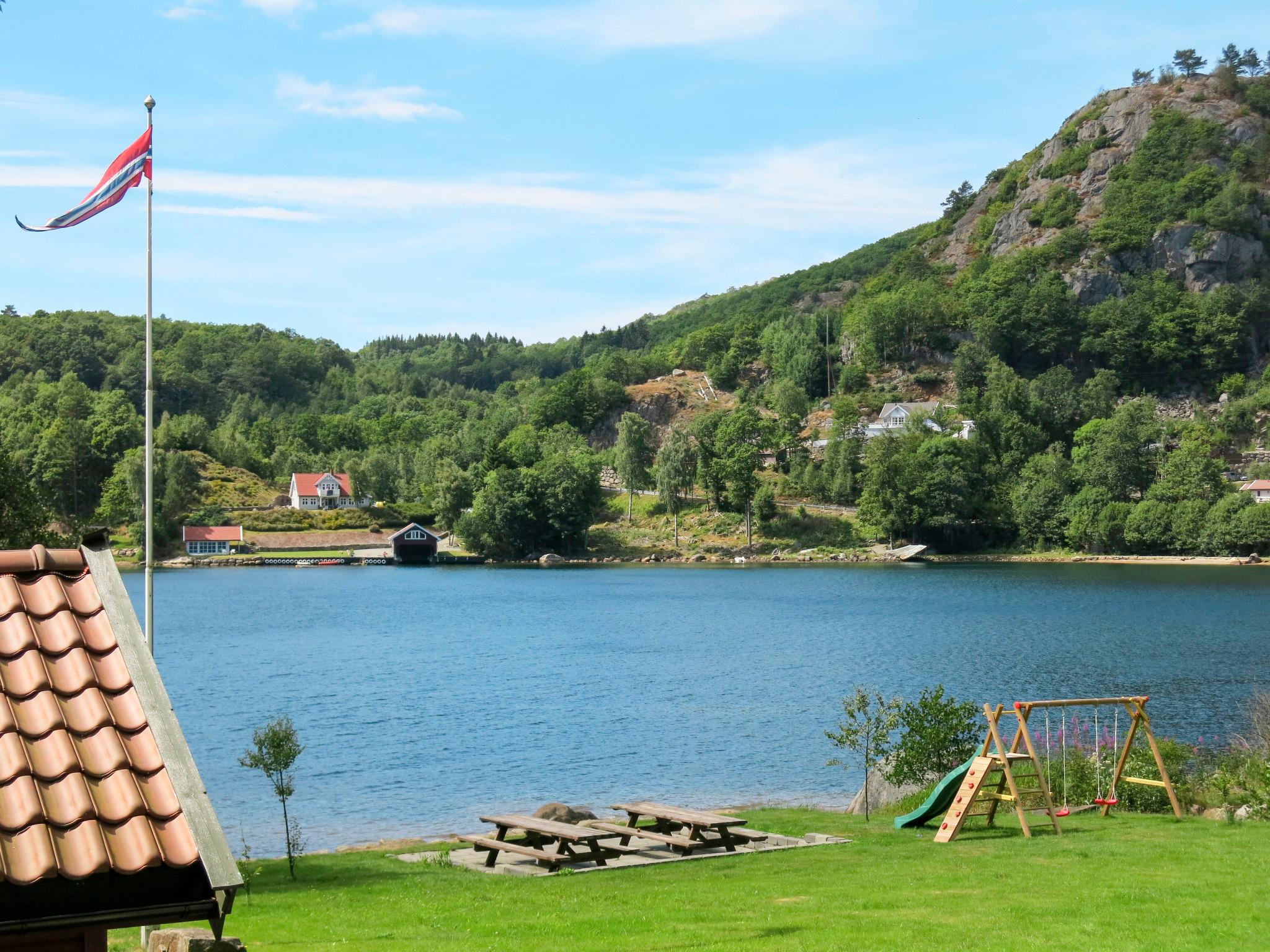 Foto 18 - Casa de 4 quartos em Lyngdal com jardim e terraço