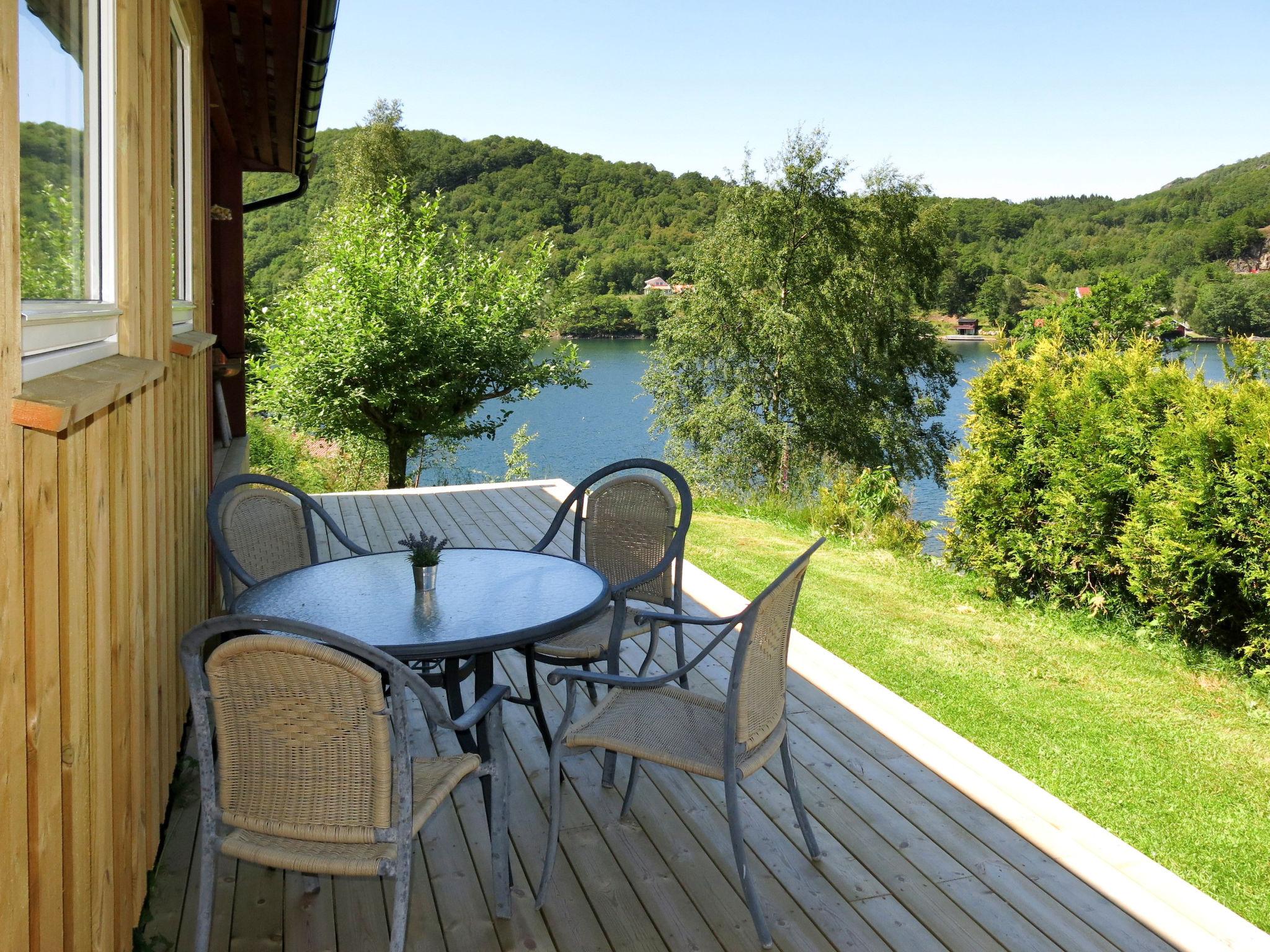 Photo 7 - Maison de 4 chambres à Lyngdal avec jardin et terrasse