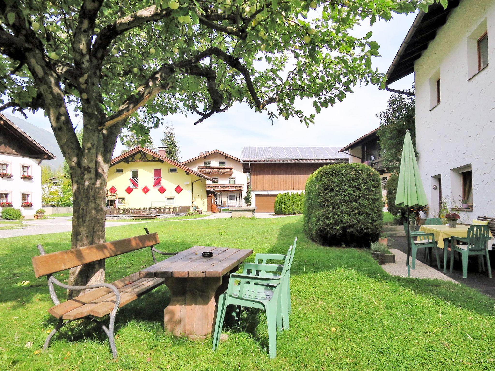 Photo 2 - 5 bedroom Apartment in Längenfeld with mountain view