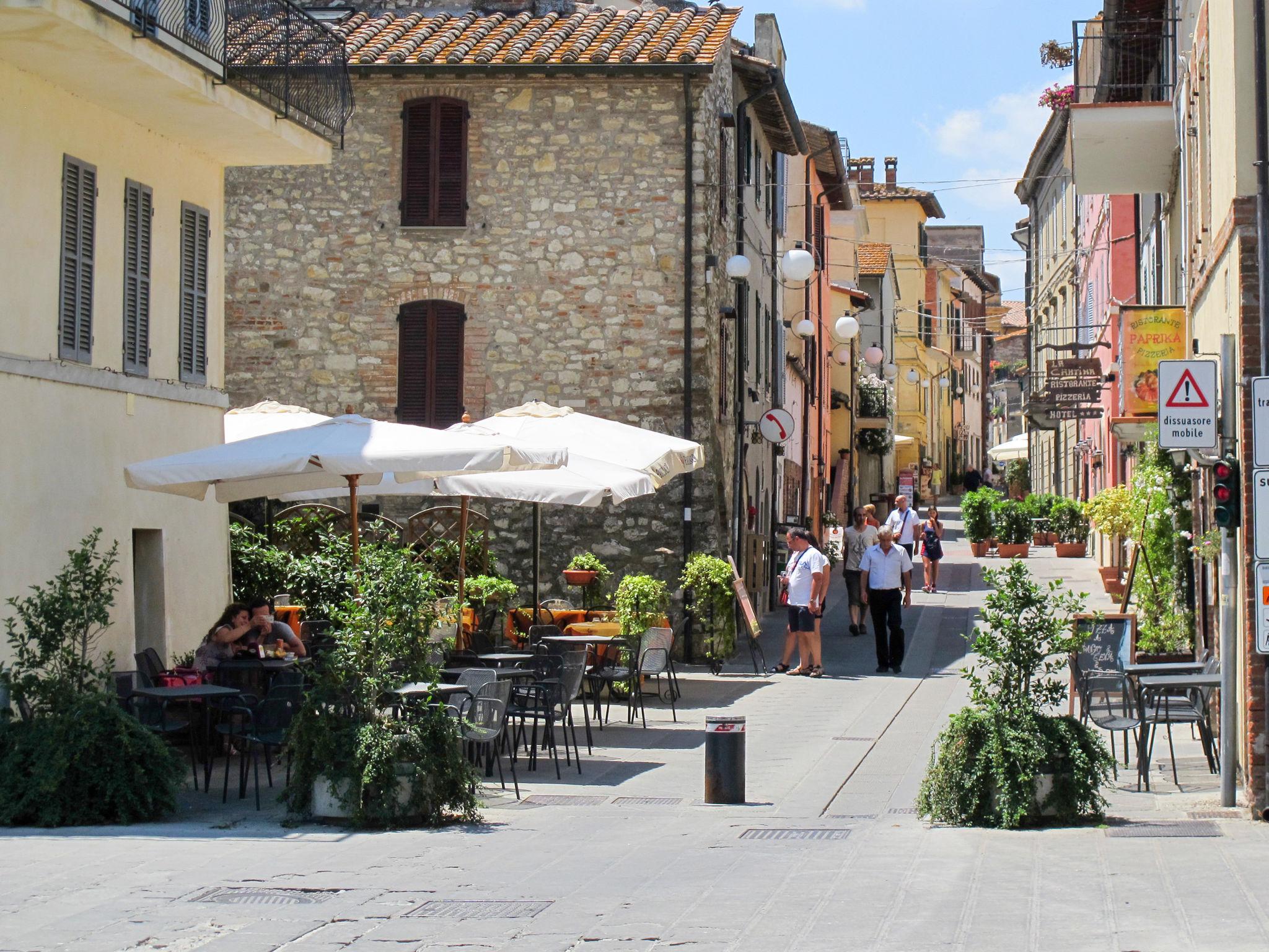 Photo 26 - 2 bedroom Apartment in Paciano with swimming pool and garden