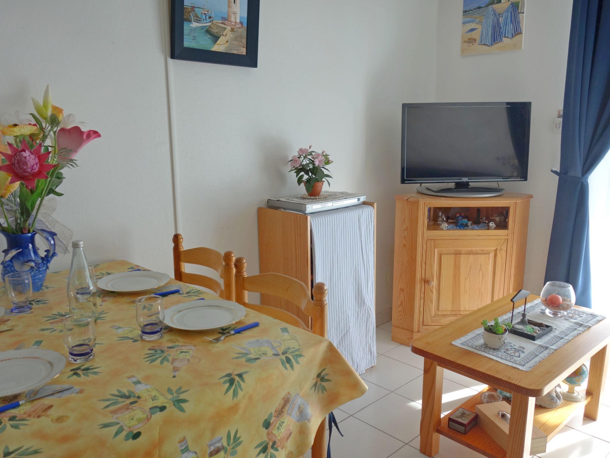 Photo 8 - 1 bedroom Apartment in Vaux-sur-Mer with swimming pool