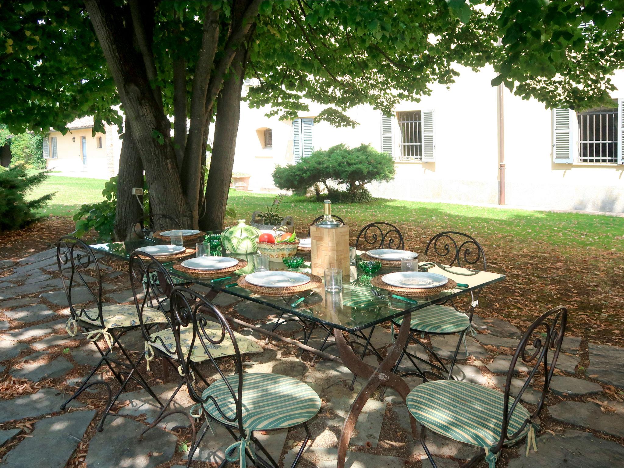 Photo 4 - Maison de 4 chambres à Tortona avec piscine privée et jardin