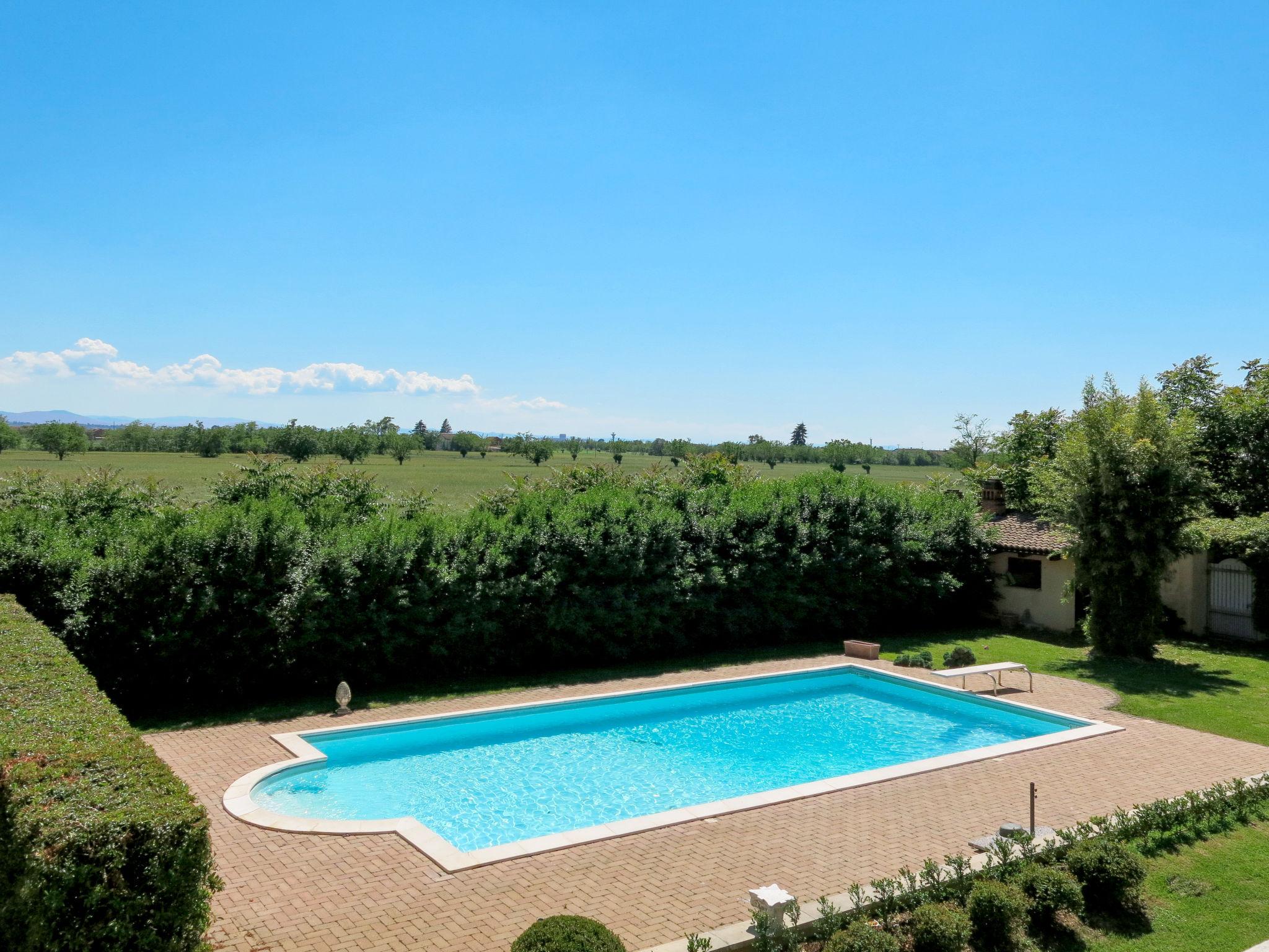 Foto 33 - Casa con 4 camere da letto a Tortona con piscina privata e giardino