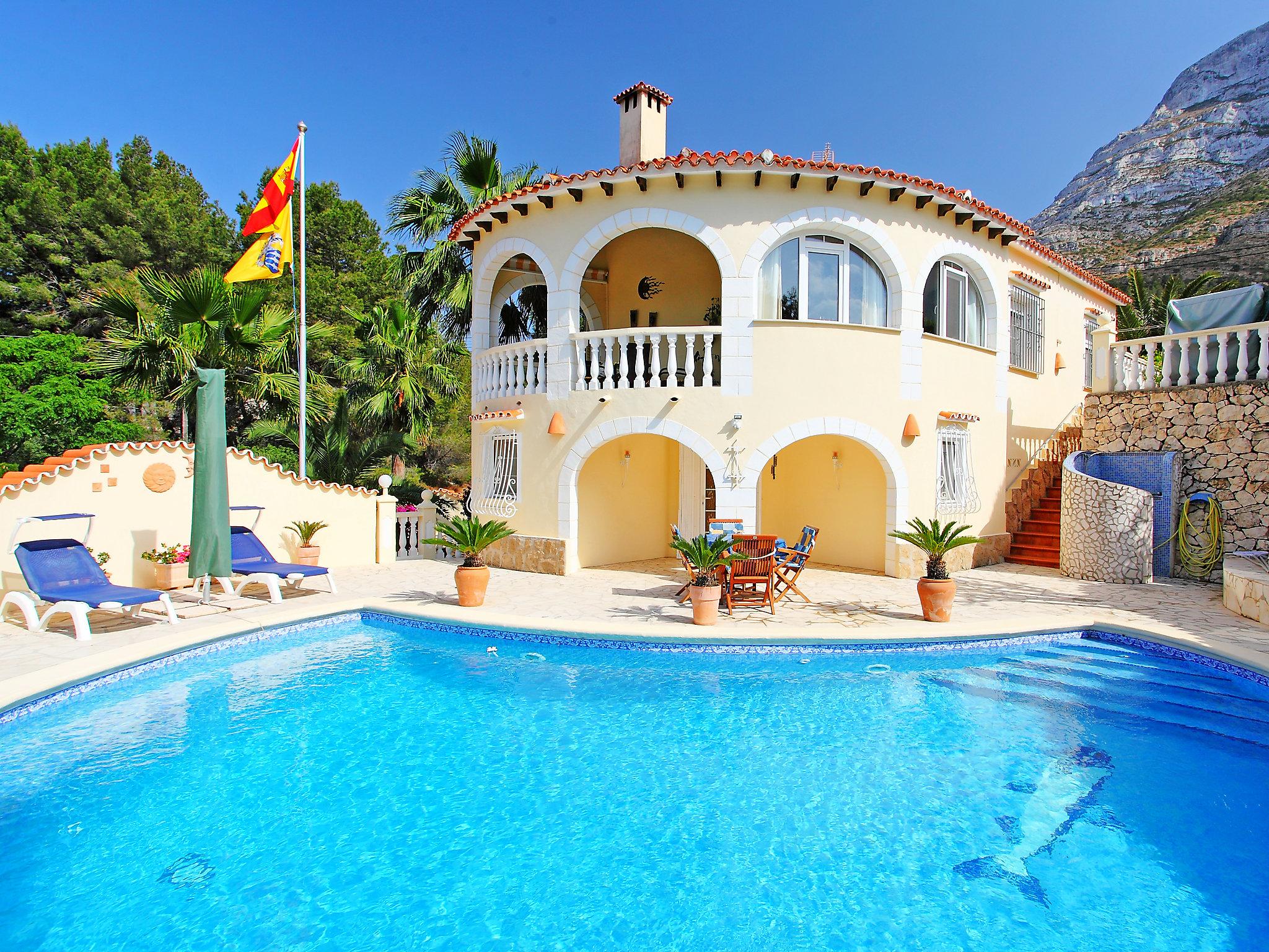 Foto 6 - Casa de 2 quartos em Dénia com piscina privada e jardim