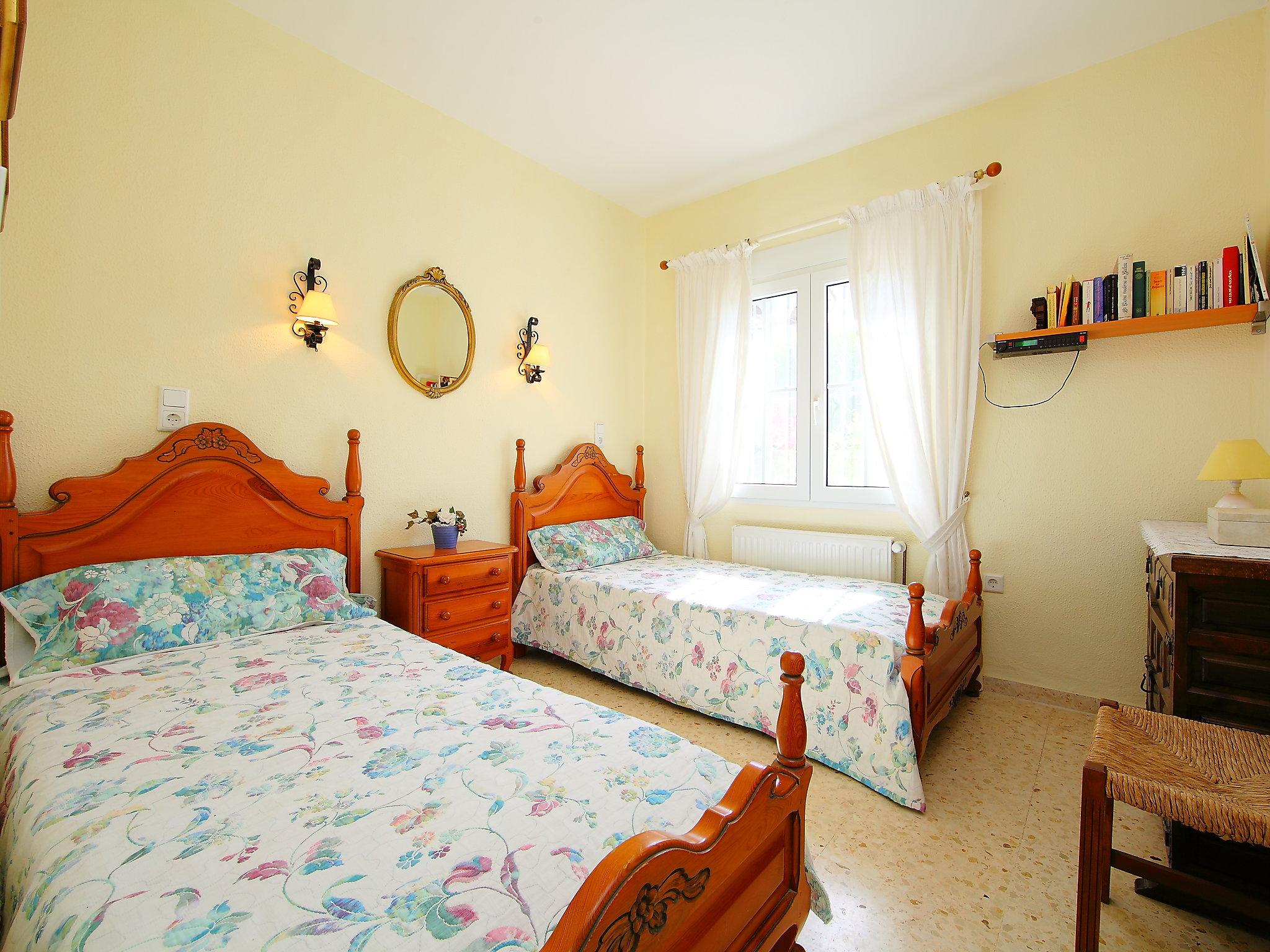 Photo 12 - 2 bedroom House in Dénia with private pool and garden