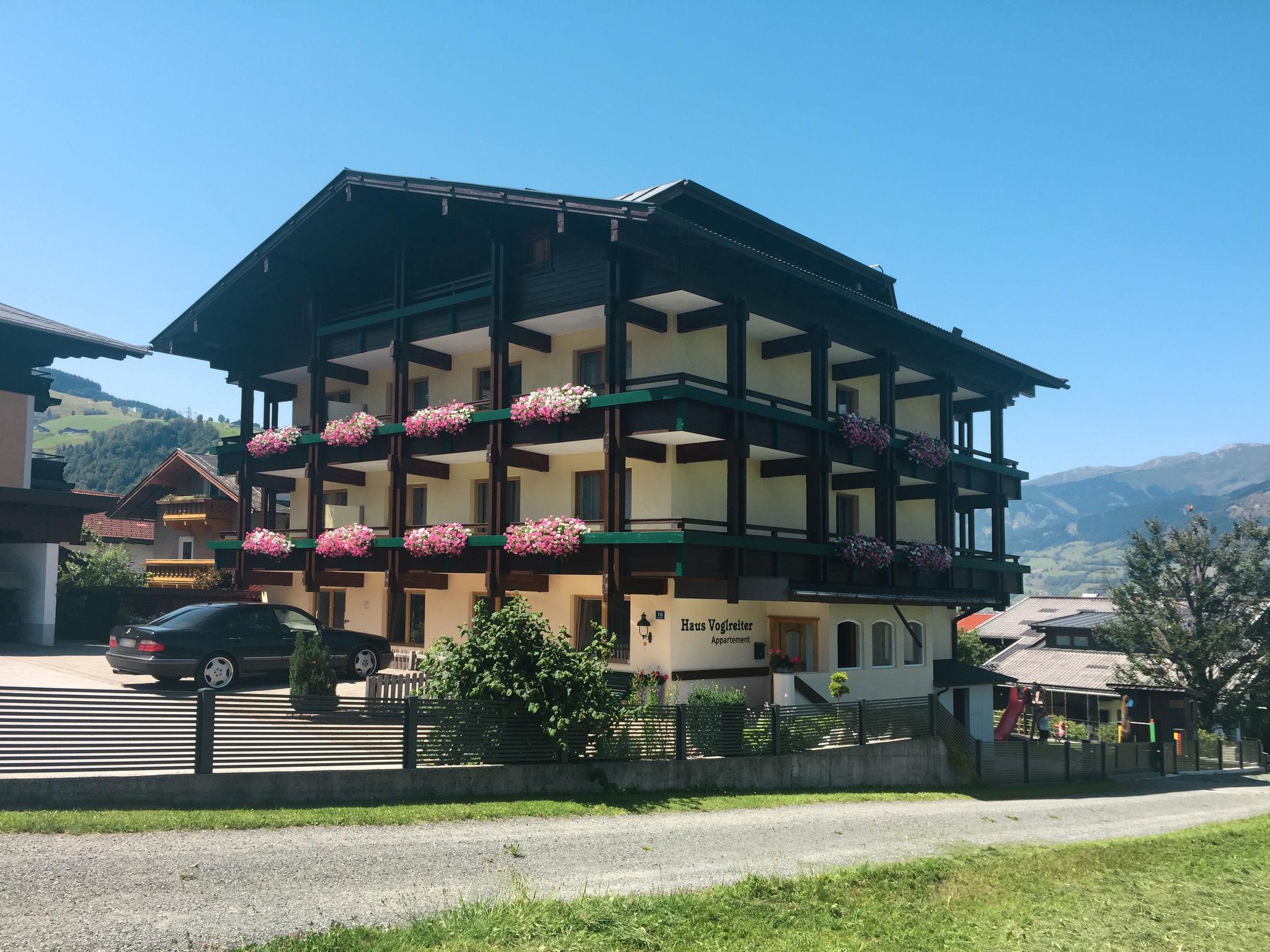 Photo 6 - Appartement de 2 chambres à Kaprun avec jardin et vues sur la montagne