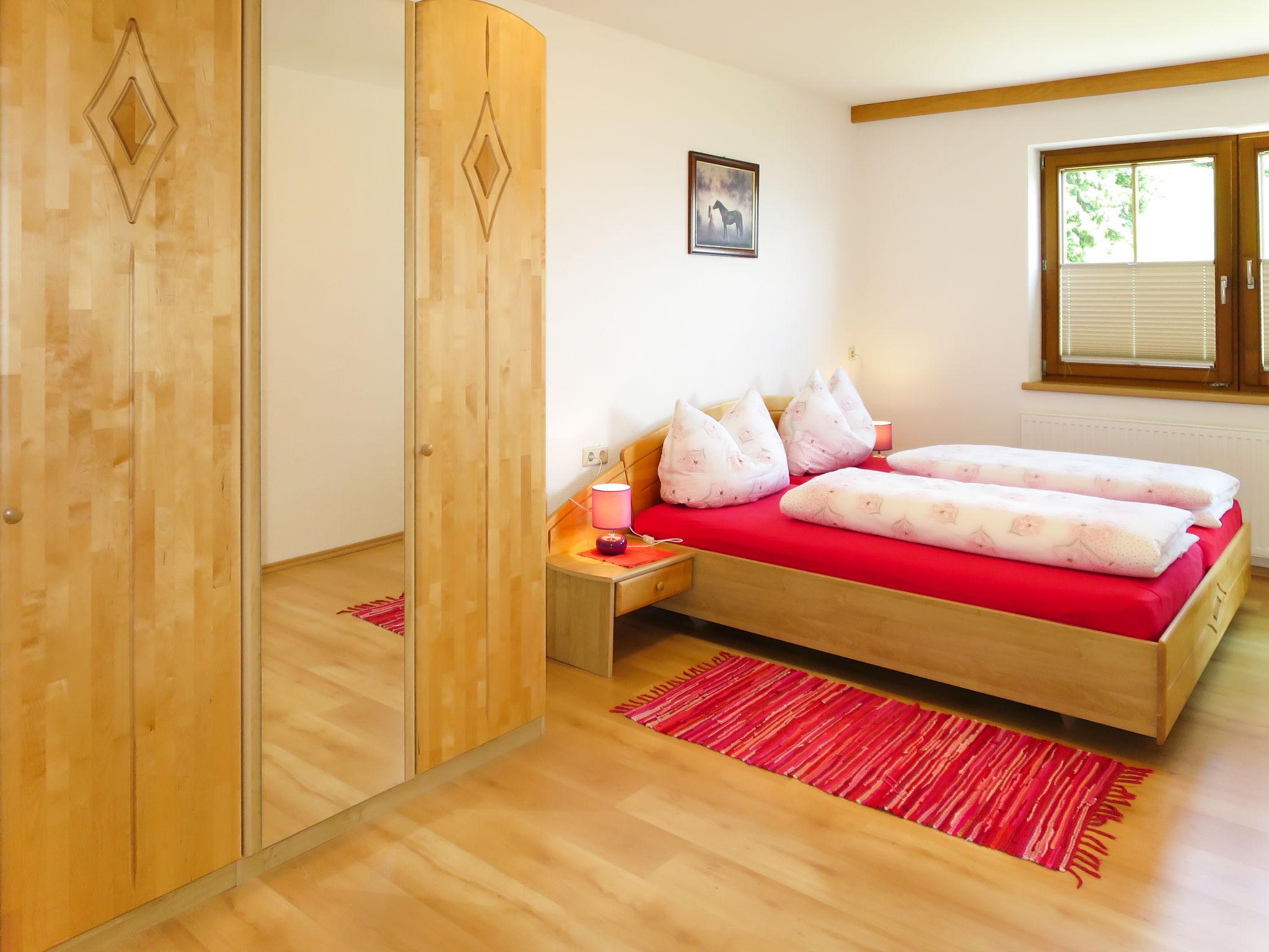 Foto 5 - Apartamento de 2 habitaciones en Hart im Zillertal con jardín