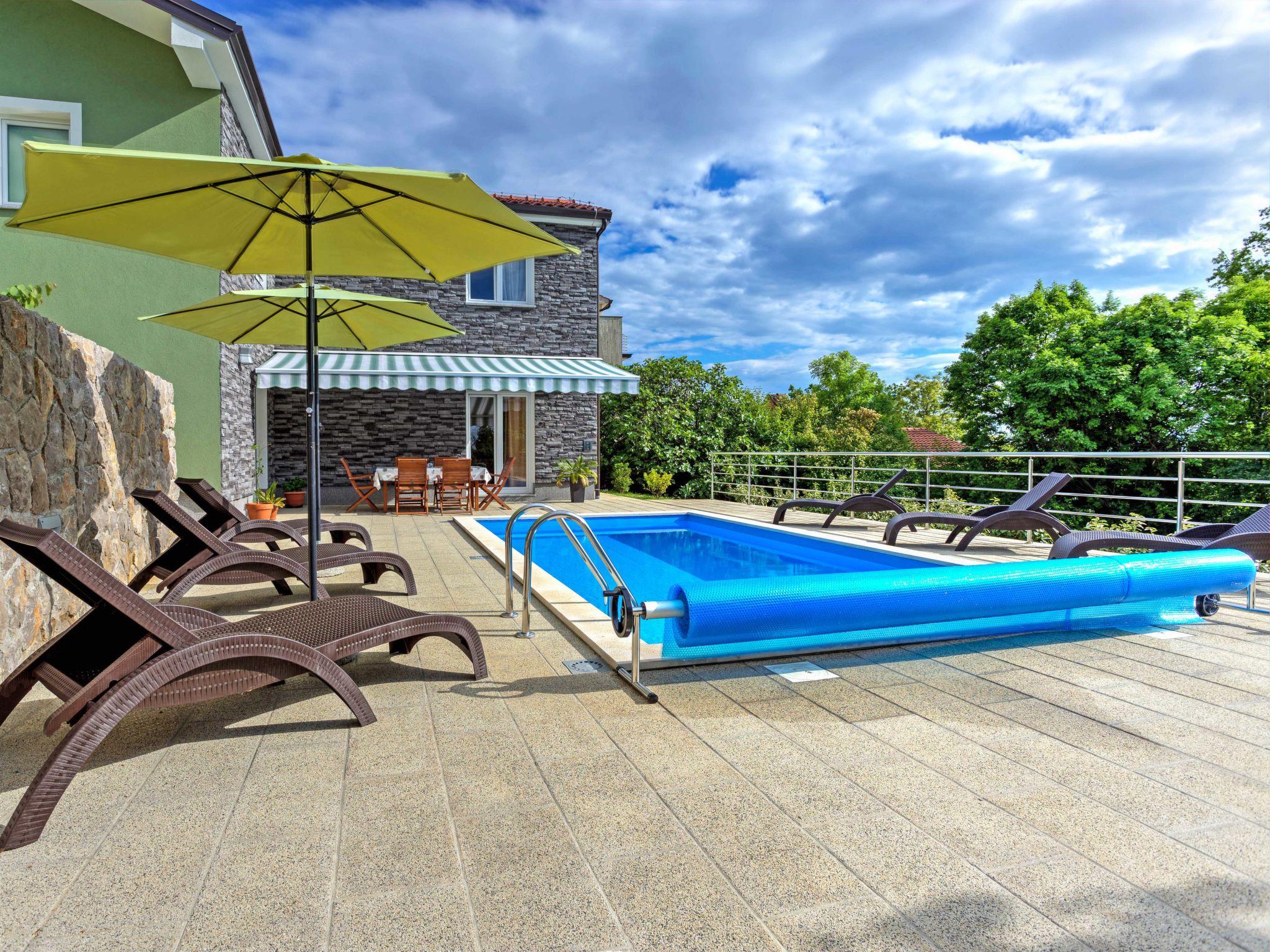 Foto 15 - Casa de 3 habitaciones en Viškovo con piscina privada y vistas al mar