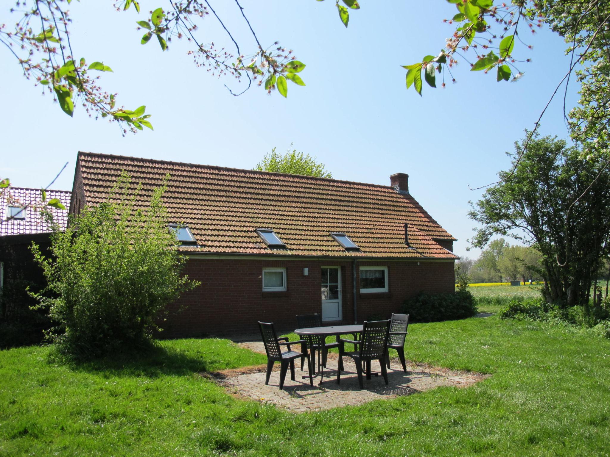 Photo 17 - Maison de 4 chambres à Bunde avec jardin et terrasse