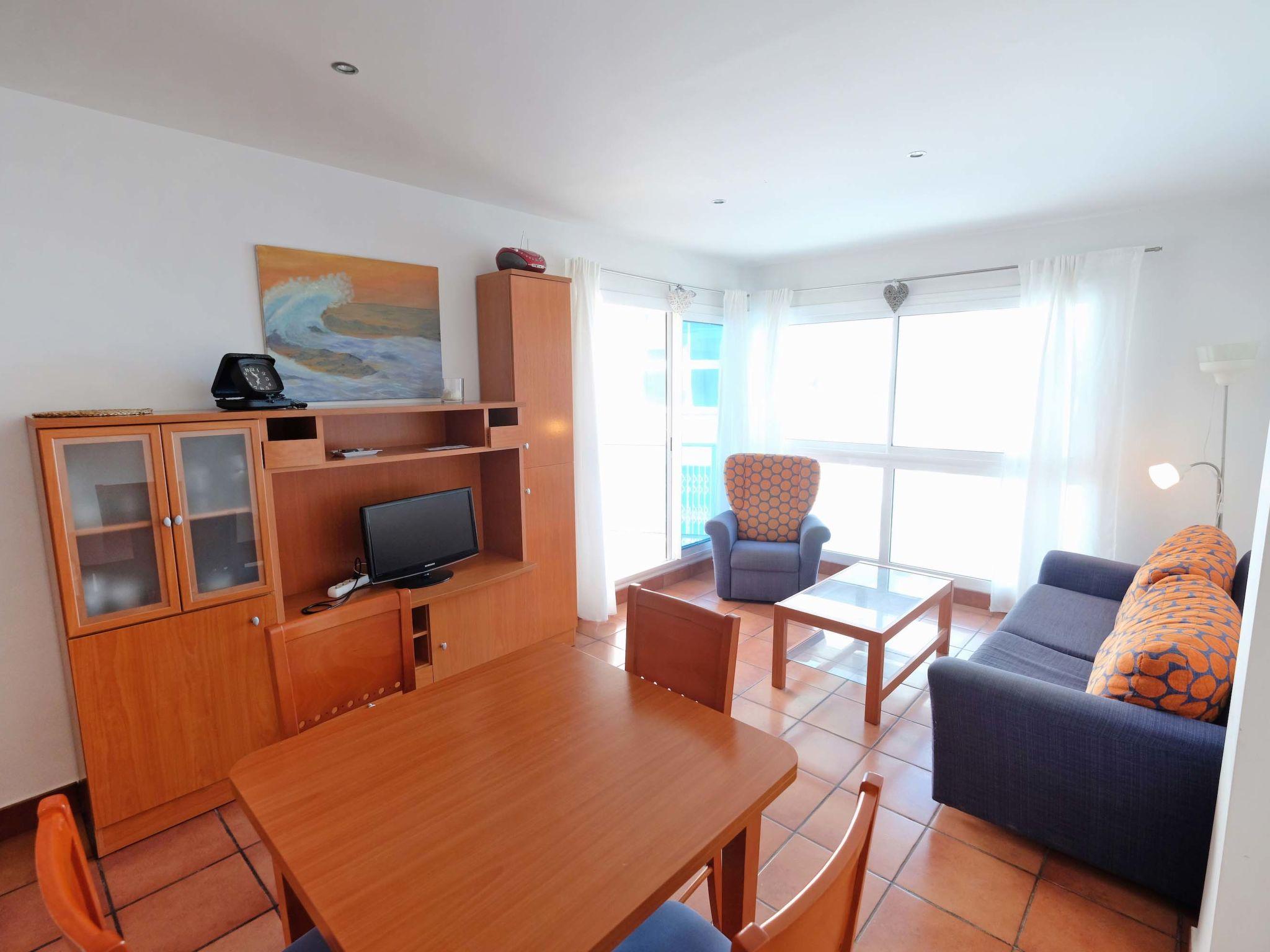 Foto 2 - Apartamento de 2 quartos em Alcanar com piscina e vistas do mar